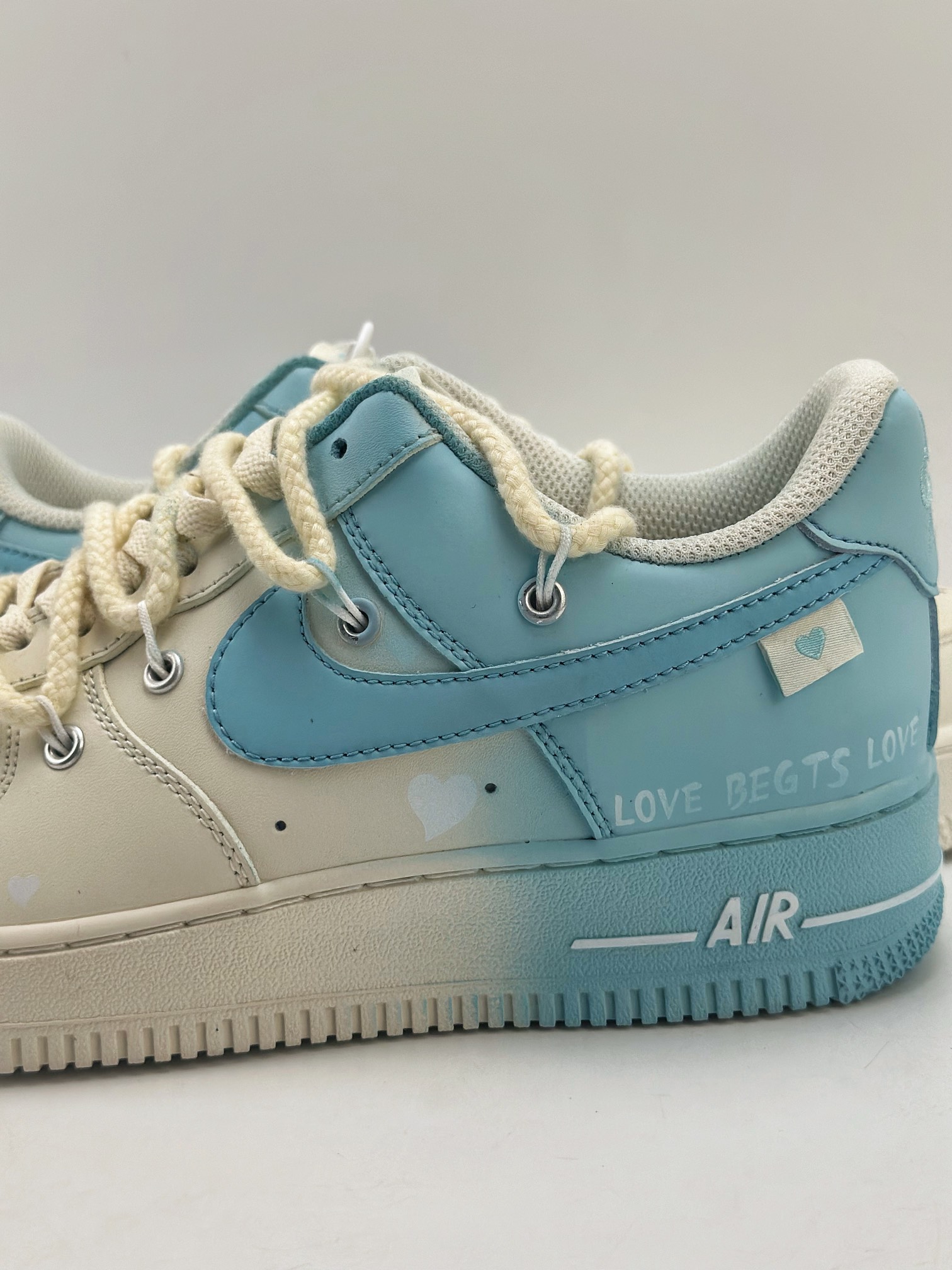 260 Nike Air Force 1 Low 07 渐变 喷绘 黄蓝 DX2340-002