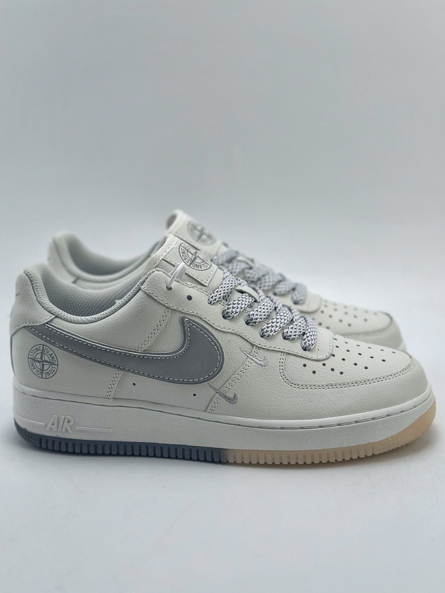 260 Nike Air Force 1 Low 07 x Stone Island 石头岛白灰 SL-240333