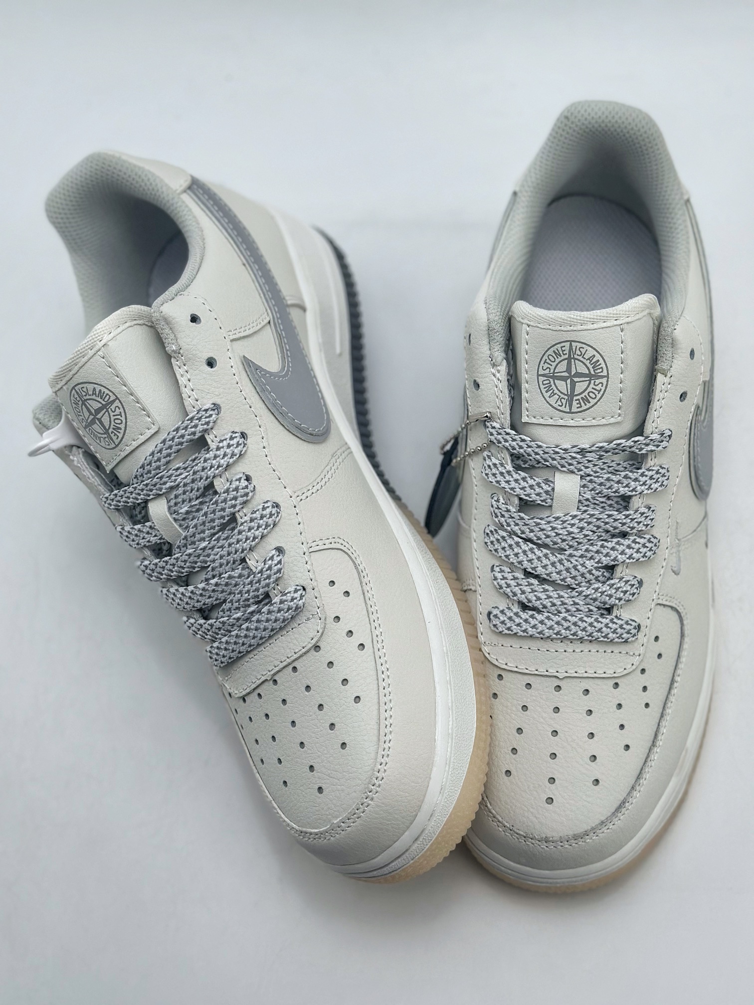 260 Nike Air Force 1 Low 07 x Stone Island 石头岛白灰 SL-240333