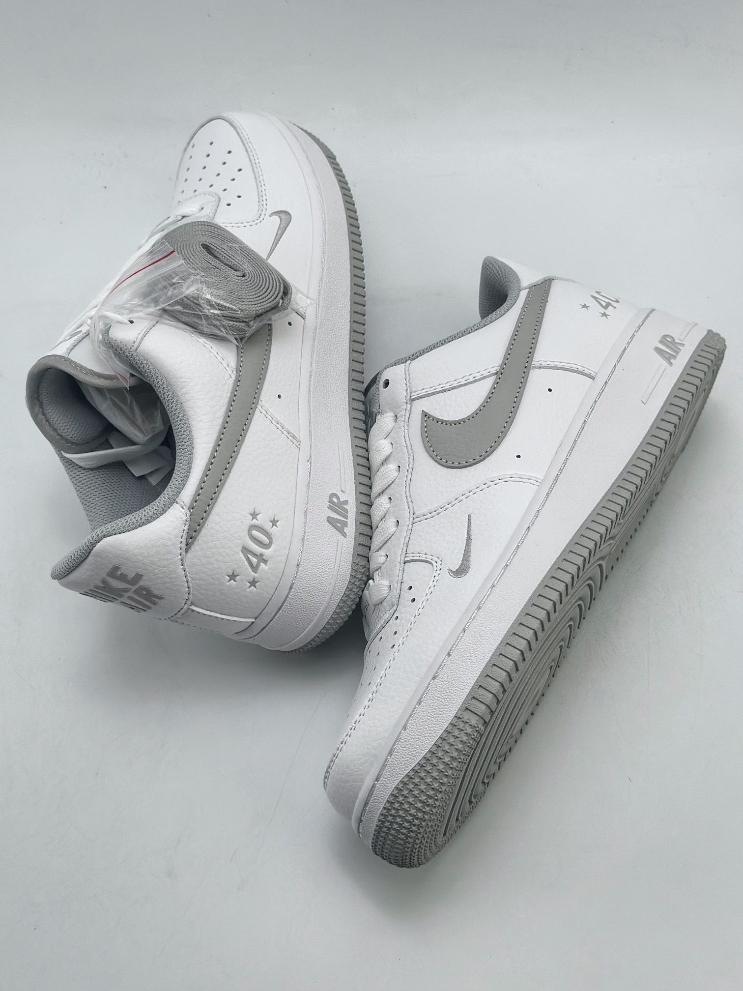 200 Nike Air Force 1 Low 07 40周年 白灰 MN5263-121