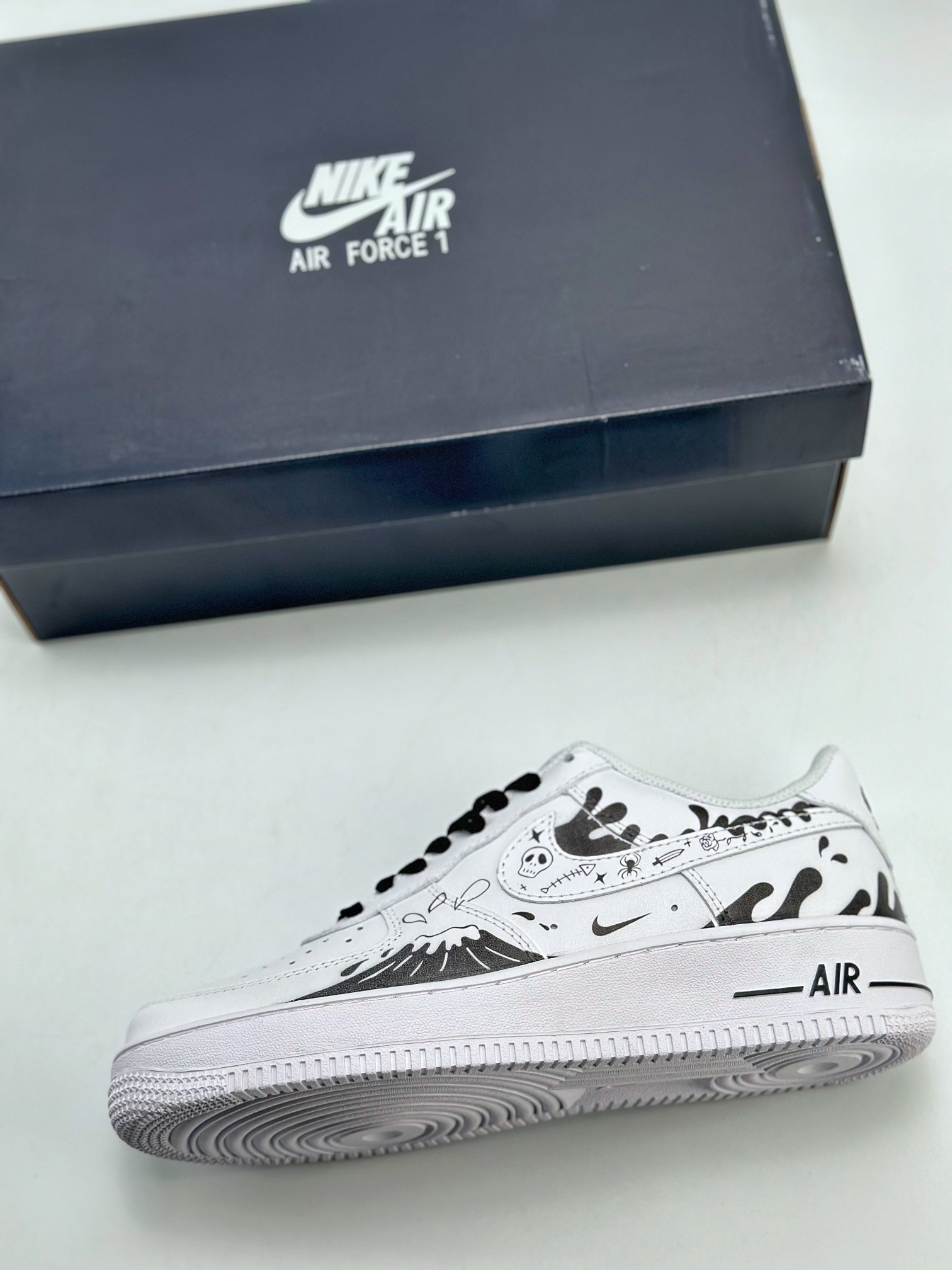 200 Nike Air Force 1 Low 07 手绘 火山喷发 黑白 AM0703-121