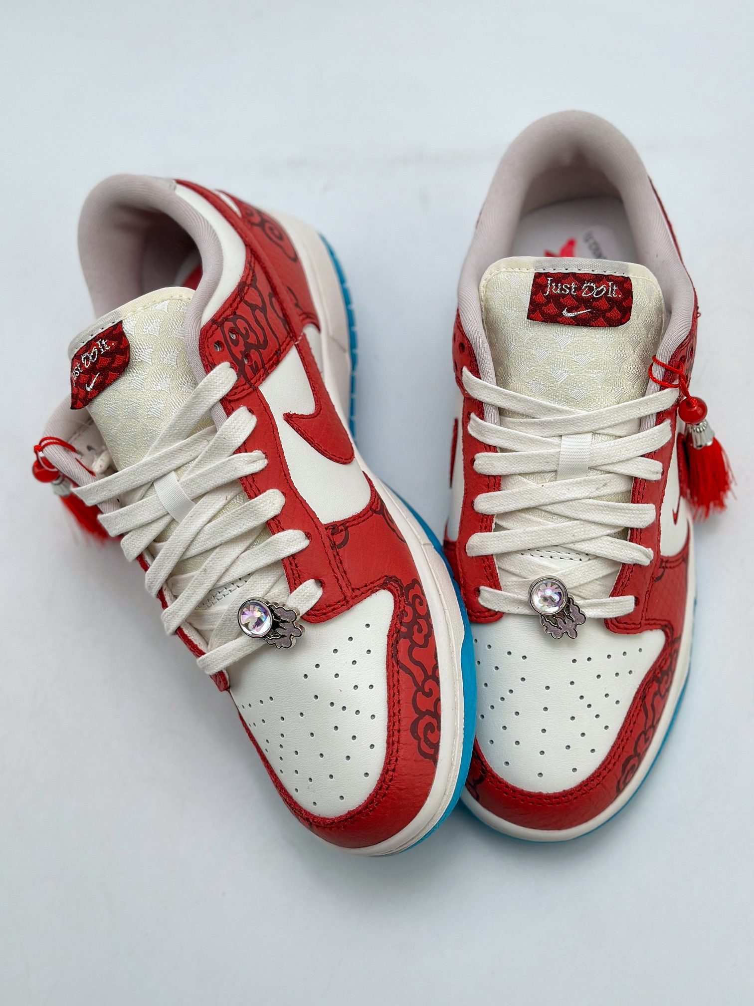 200 Nike SB Dunk Low 莓刻 云起祥龙 CNY 龙年限定 FZ5065-112