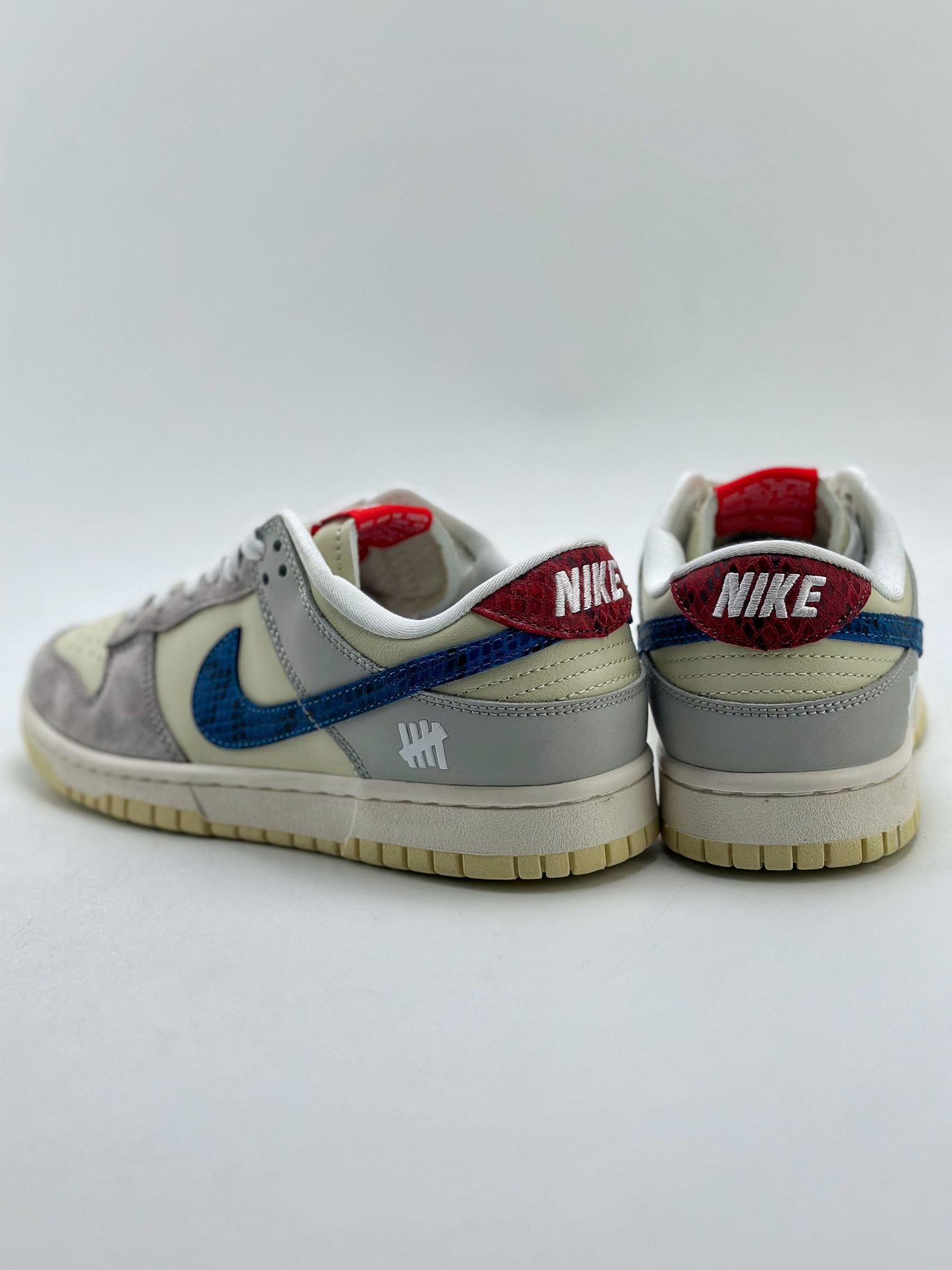 280 Nike SB Dunk Low x Undefeated 蓝色龙鳞 FC2025-302