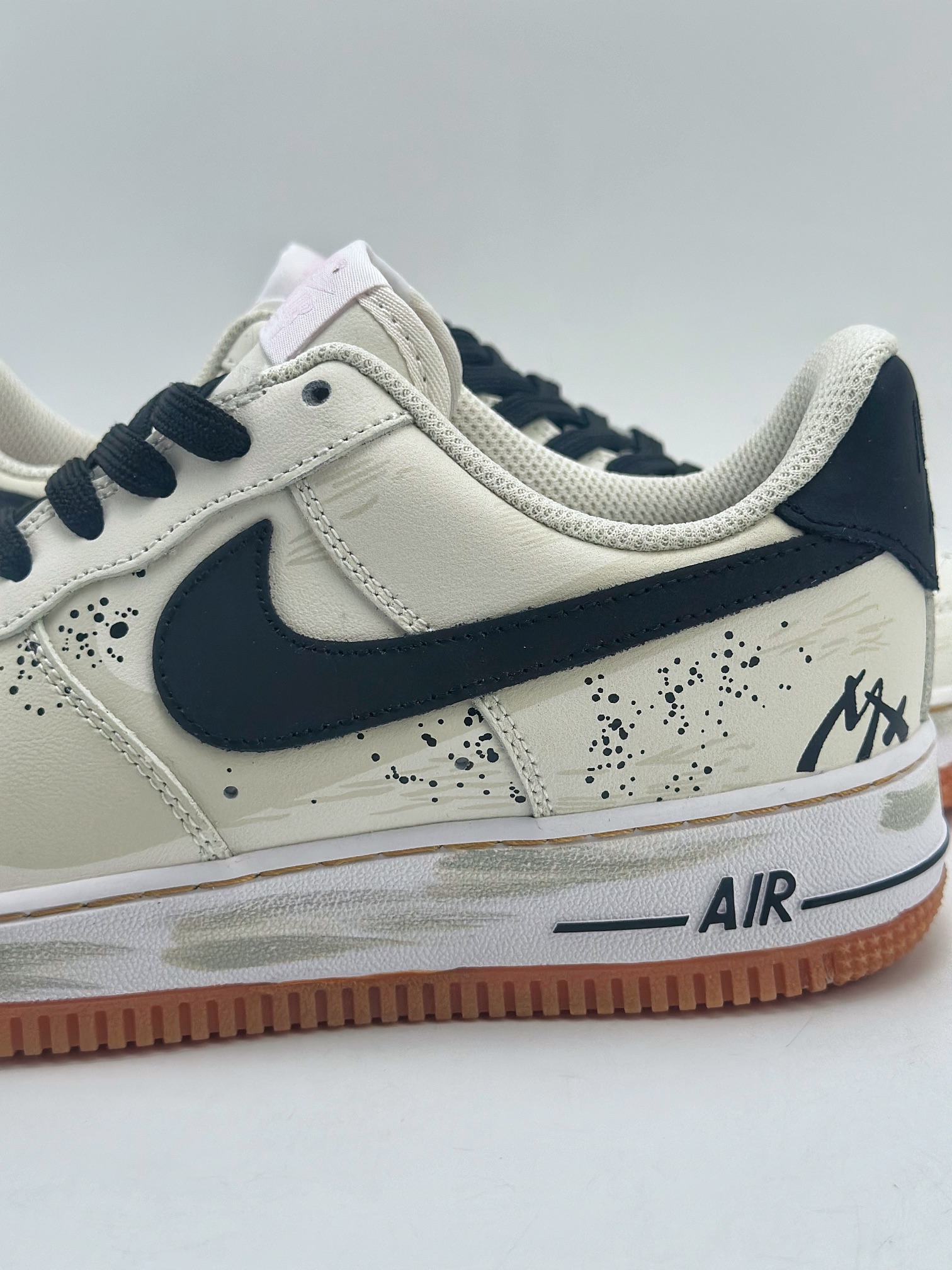 240 Nike Air Force 1 Low 07 麦克斯 DM0576-101