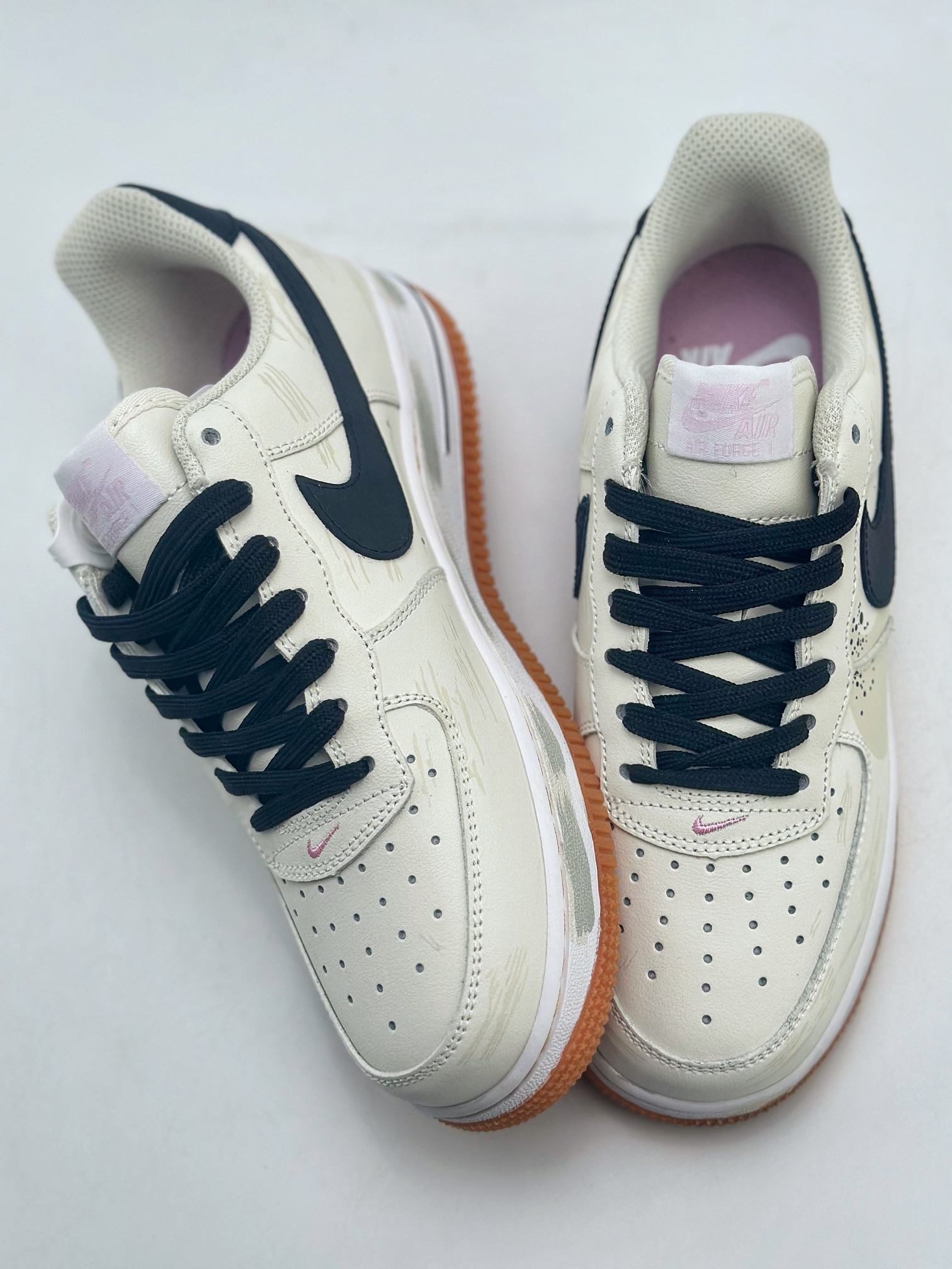 240 Nike Air Force 1 Low 07 麦克斯 DM0576-101