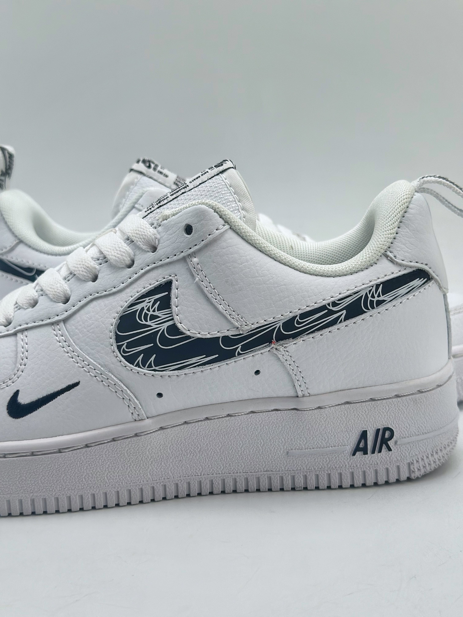 220 Nike Air Force 1 Low 07 白黑勾 FB8971-200