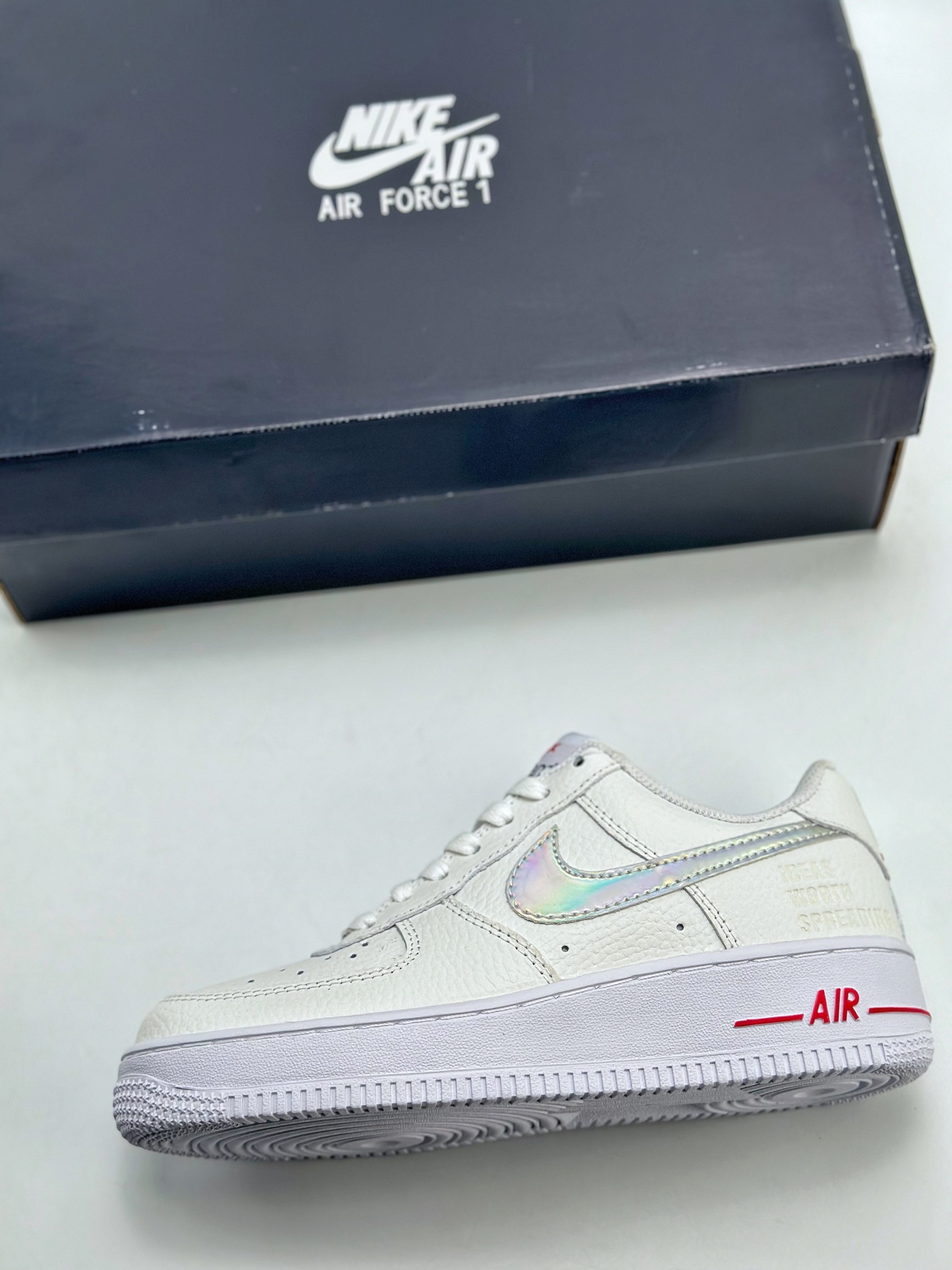 200 Nike Air Force 1 Low 07 荔枝镭射勾 DD8959-705