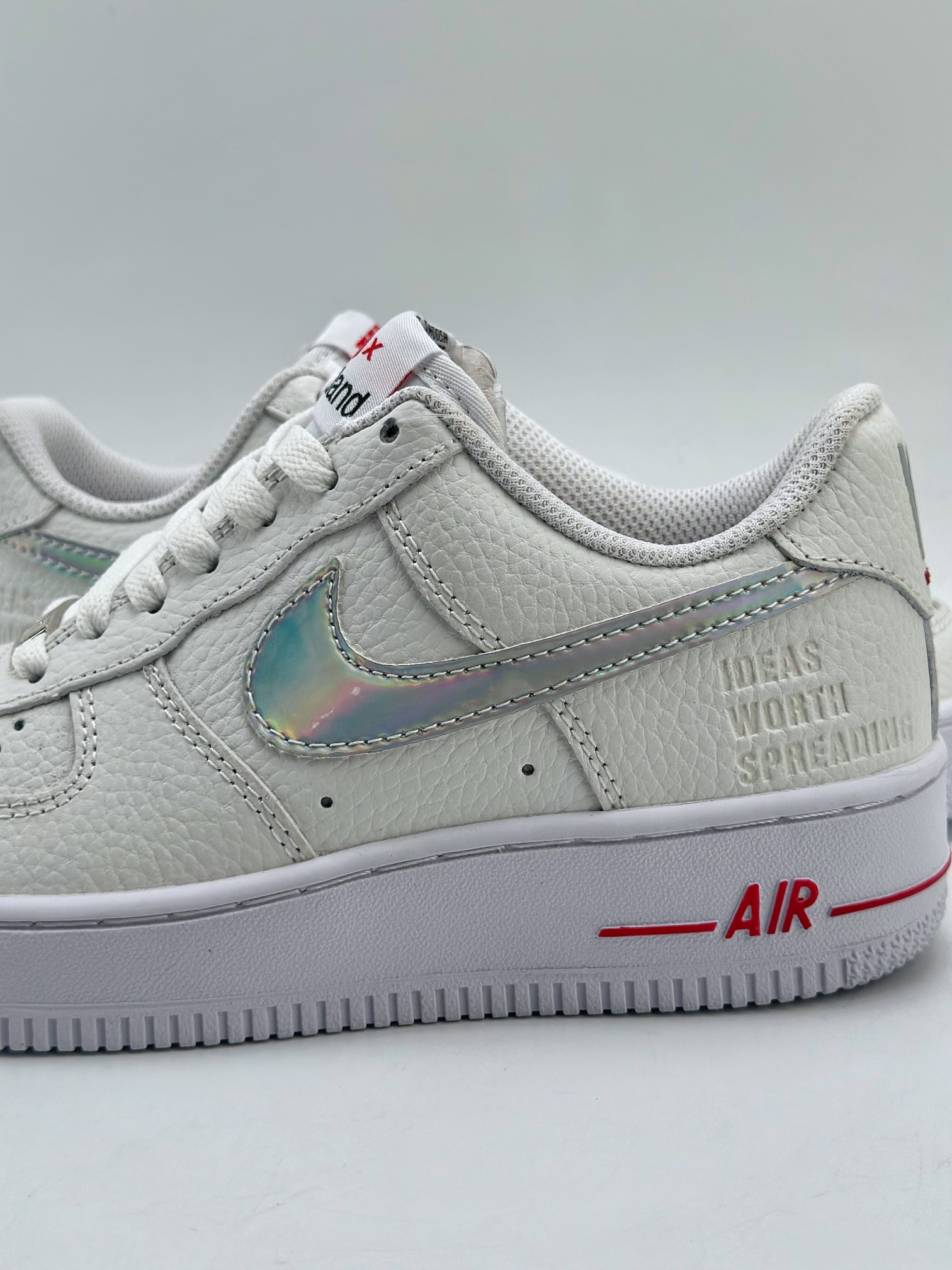 200 Nike Air Force 1 Low 07 荔枝镭射勾 DD8959-705