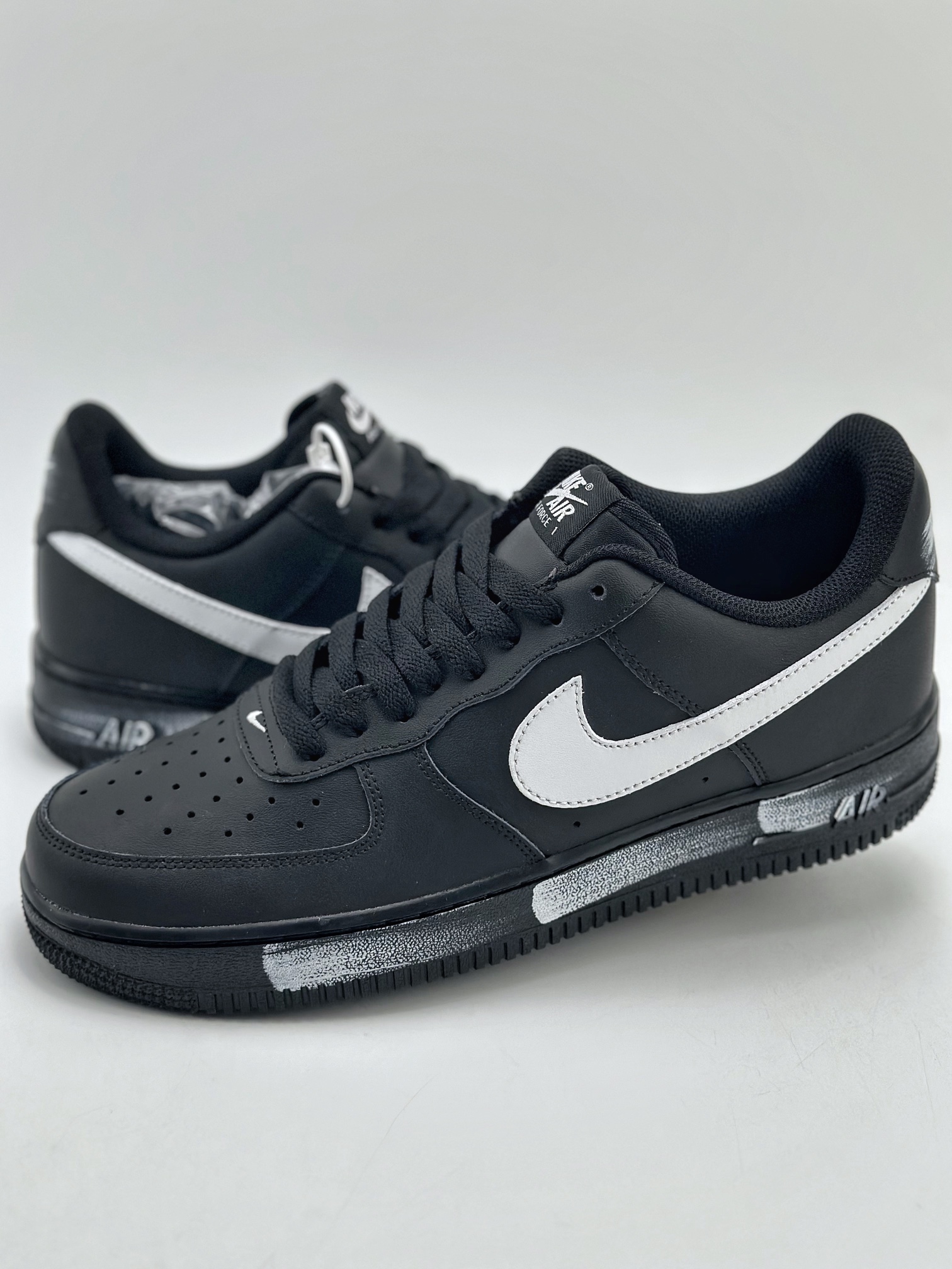 220 Nike Air Force 1 Low 07 黑白涂鸦 FZ0627-010