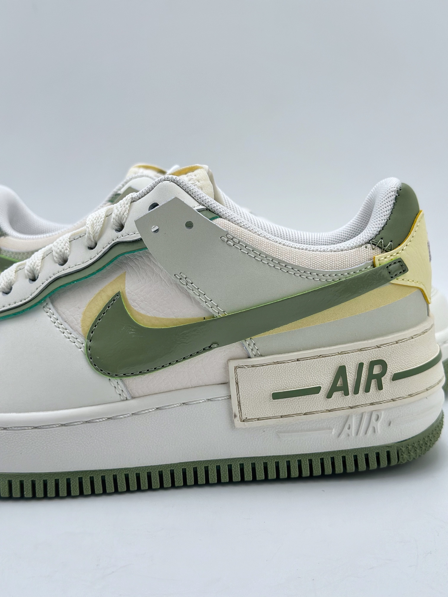 200 Nike Air Force 1 Low 07 Shadow 马卡龙 白绿 FN6335-101