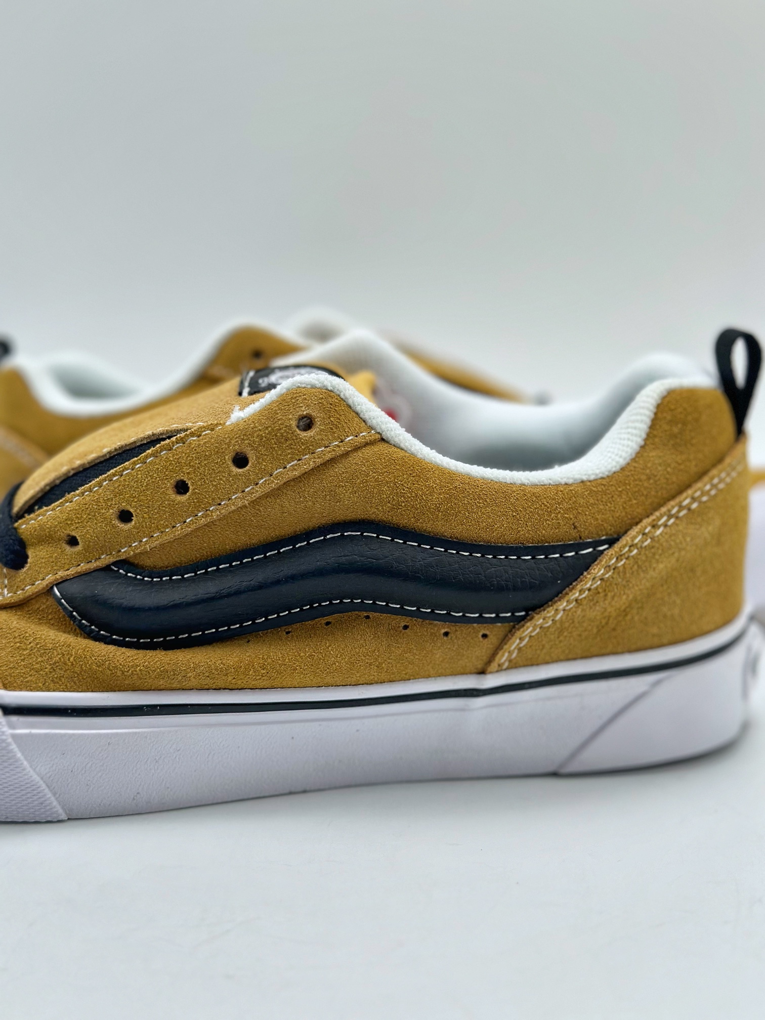 140 Vans Classics Knu Skool 范斯官方