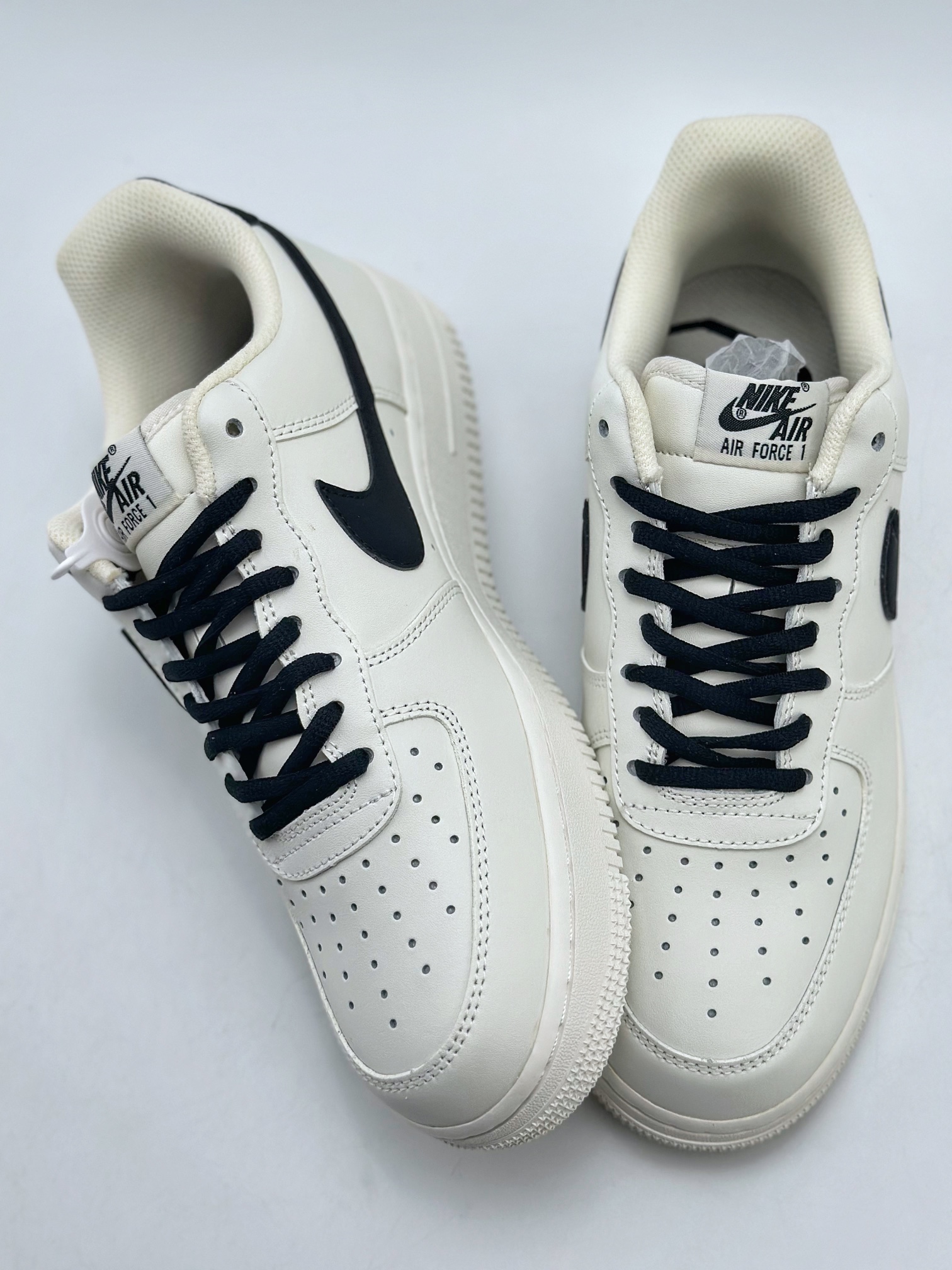 200 Nike Air Force 1 Low 07 白黑勾 CQ5059-221