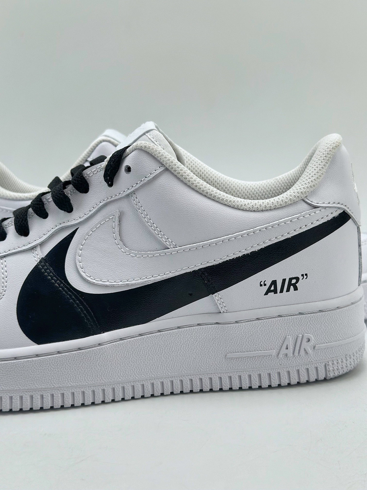 200 Nike Air Force 1 Low 07 轨迹 小白鞋 BBL 白黑 DD8959-100