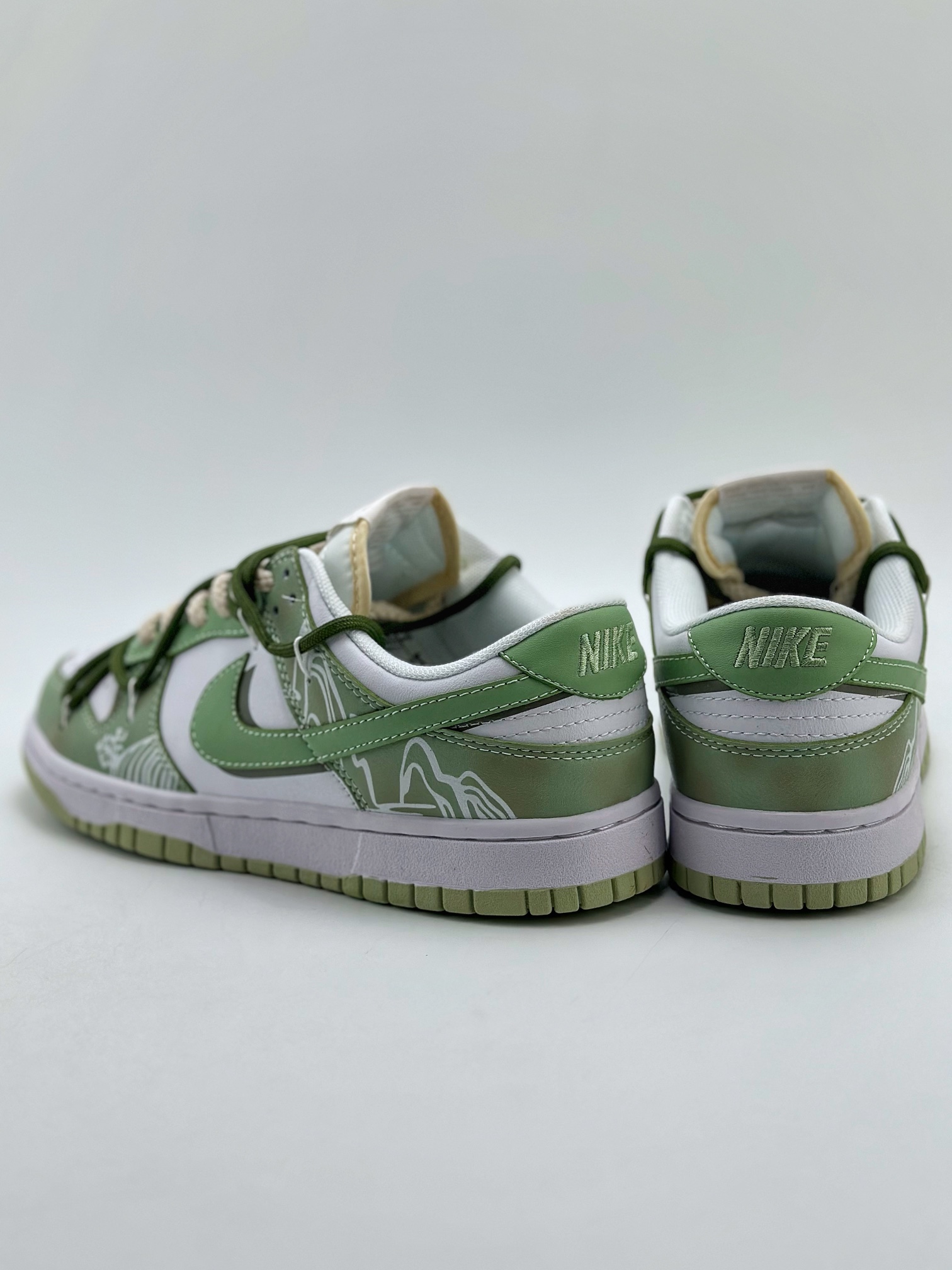 180 NIKE SB Dunk Low 宫廷龙井茶 米绿 DV0831-003