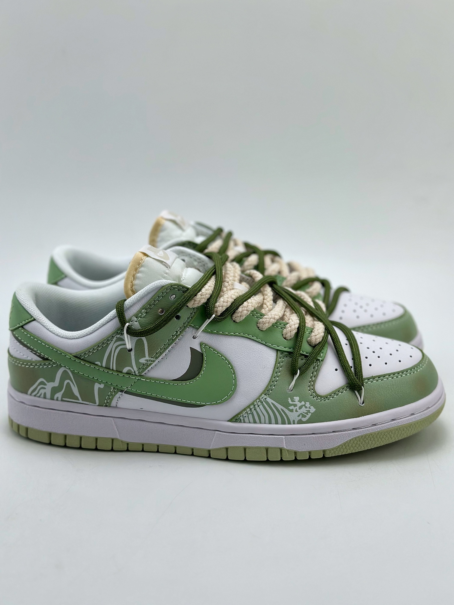 180 NIKE SB Dunk Low 宫廷龙井茶 米绿 DV0831-003