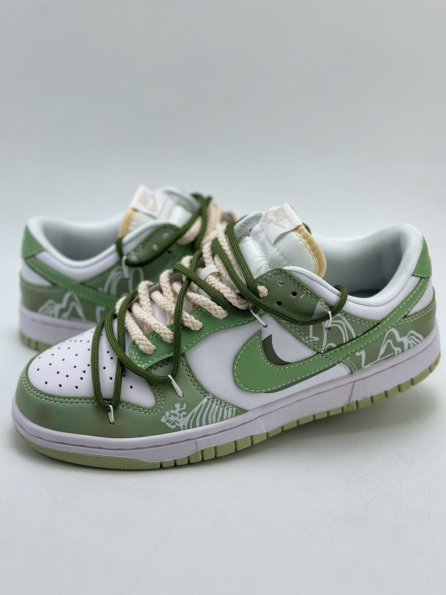 180 NIKE SB Dunk Low 宫廷龙井茶 米绿 DV0831-003