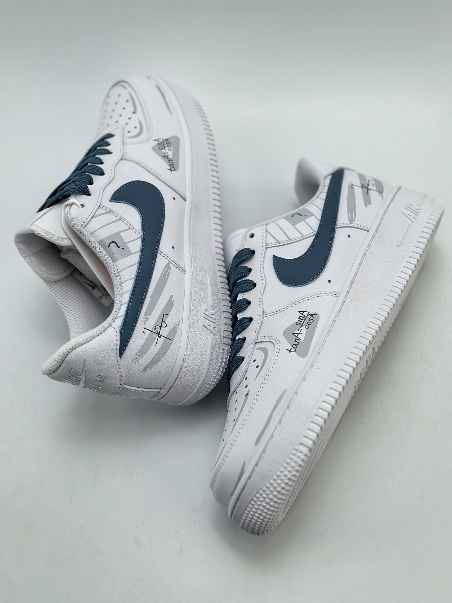 240 Nike Air Force 1 Low 07 趣味涂鸦 学院风 三角函数 蓝白 CW2288-016