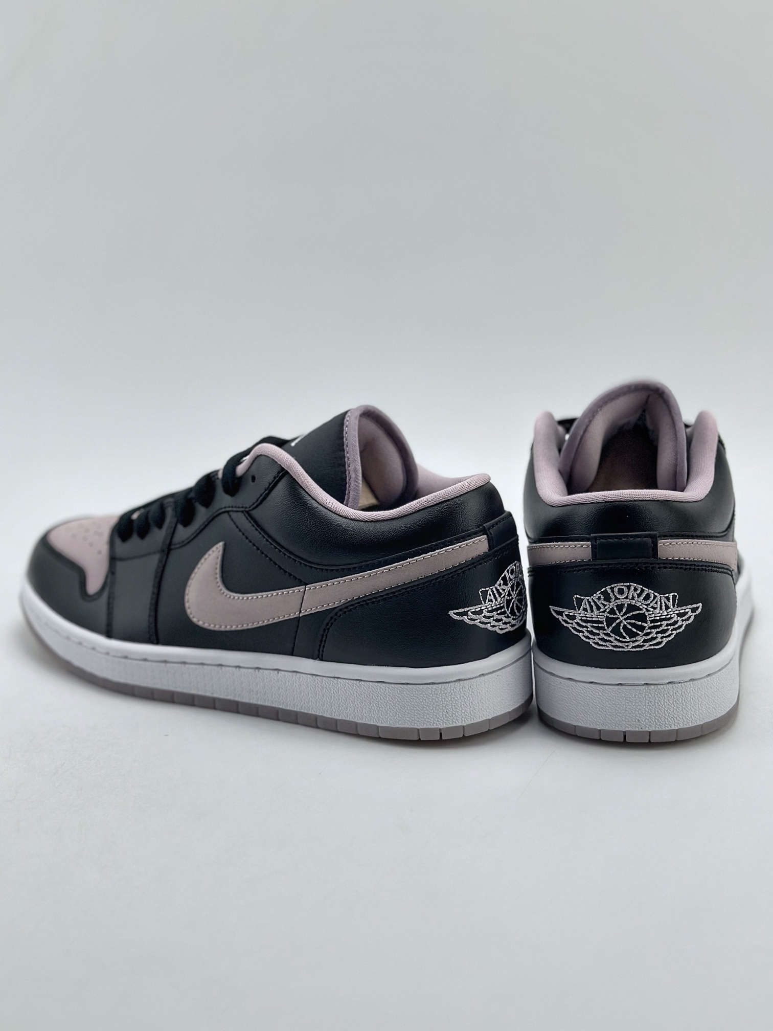 220 外贸版 Air Jordan 1 Retro Low SE 黑紫 DV1309-051