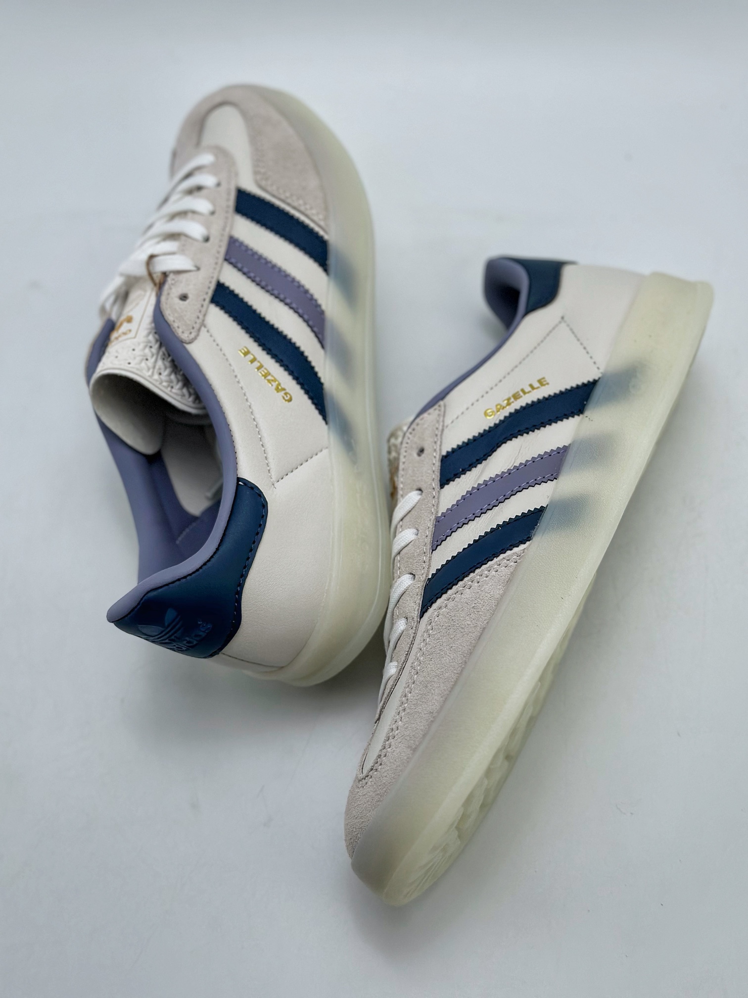 adidas Originals Gazelle INdoor 三叶草休闲防滑耐磨低帮板鞋  IG1643