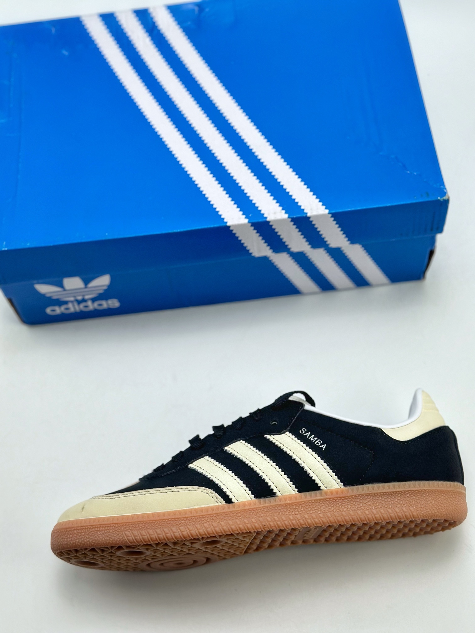 170 adidas originals Samba OG W 米黄黑 IE5836