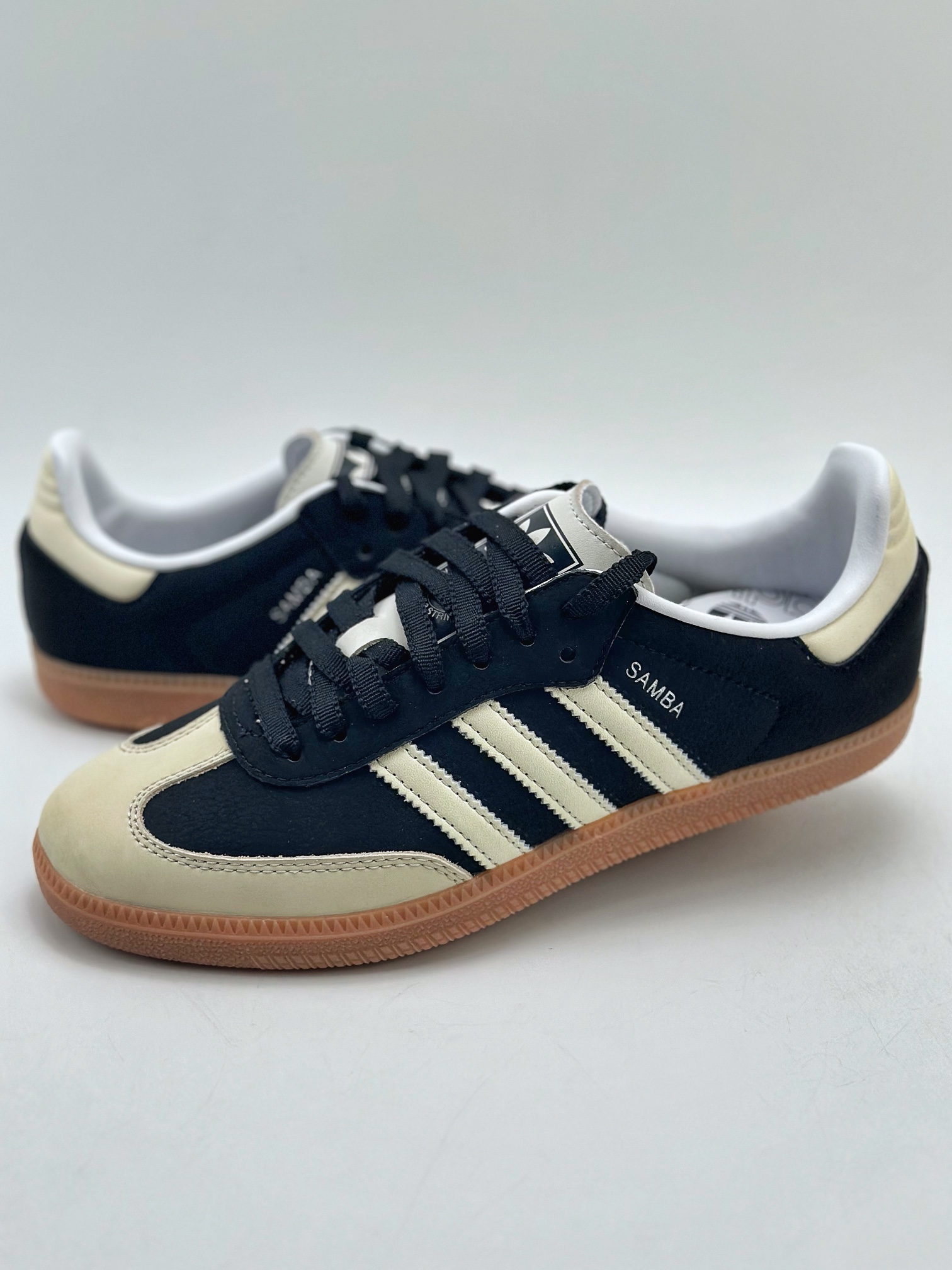 170 adidas originals Samba OG W 米黄黑 IE5836