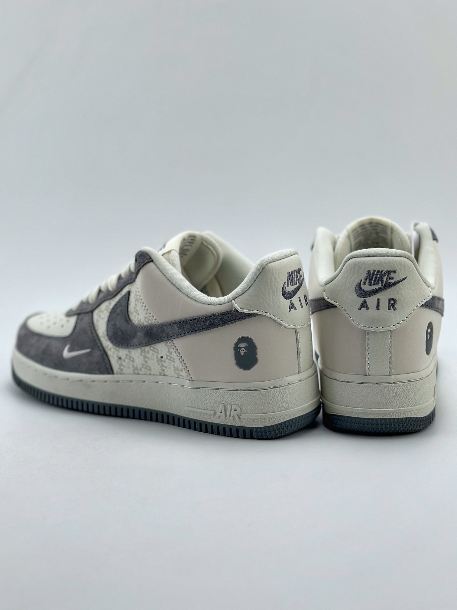 260 Nike Air Force 1 Low 07 x BAPE 白灰 BA8806-846