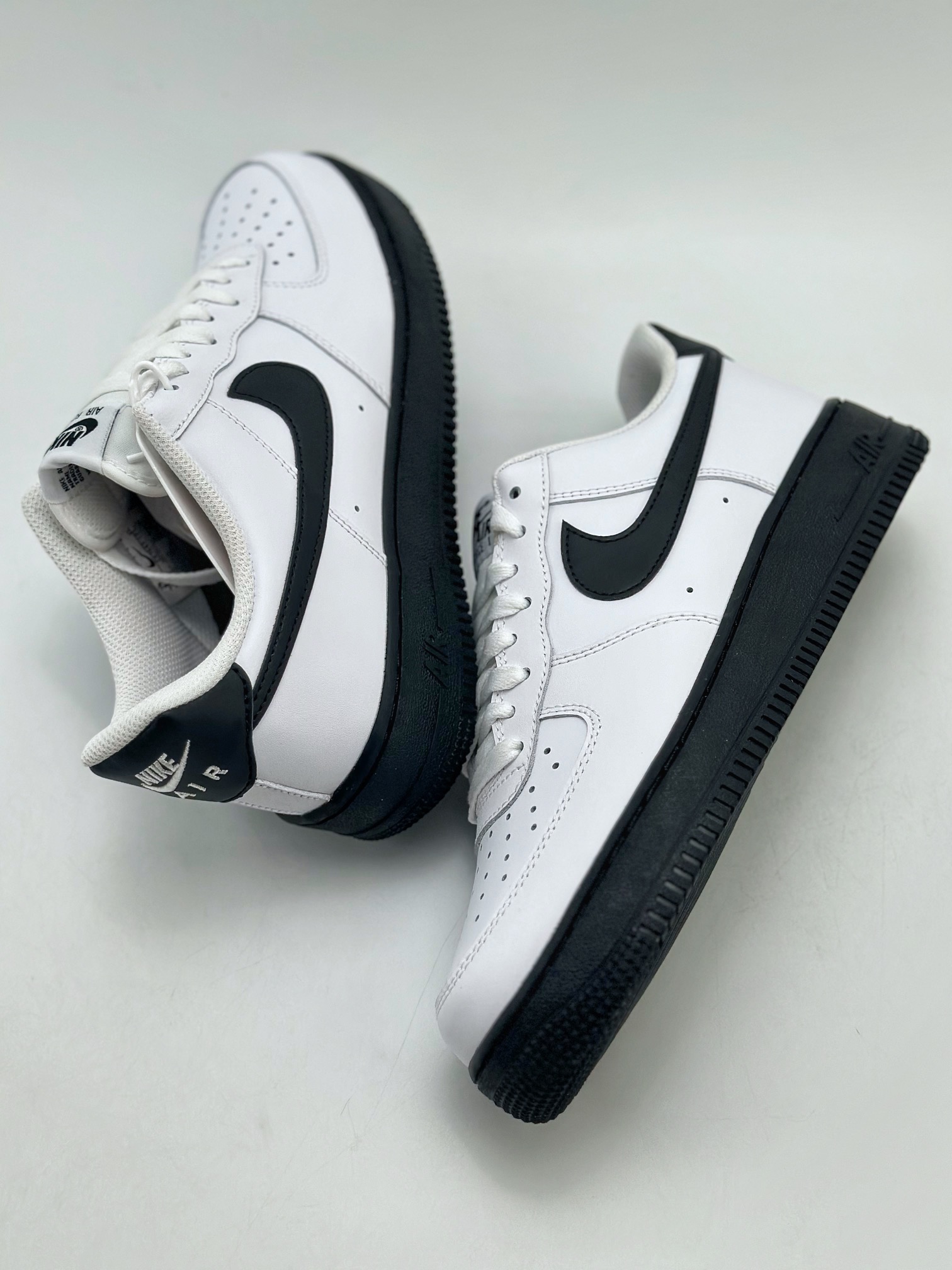 Nike Air Force 1 Low 07 白黑 CK7663-101