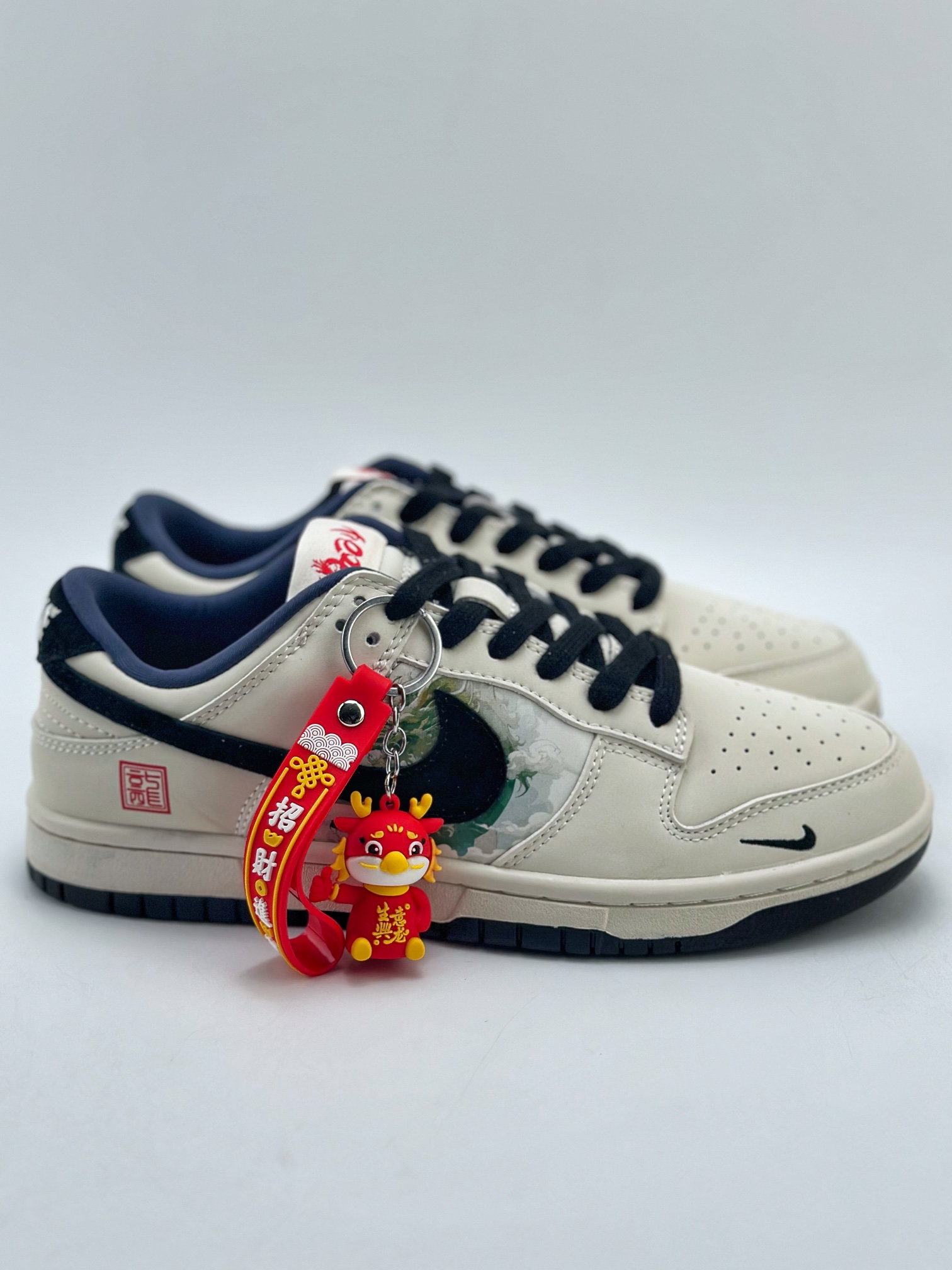 Nike SB Dunk Low 龙年限定 青龙 XB3802-711