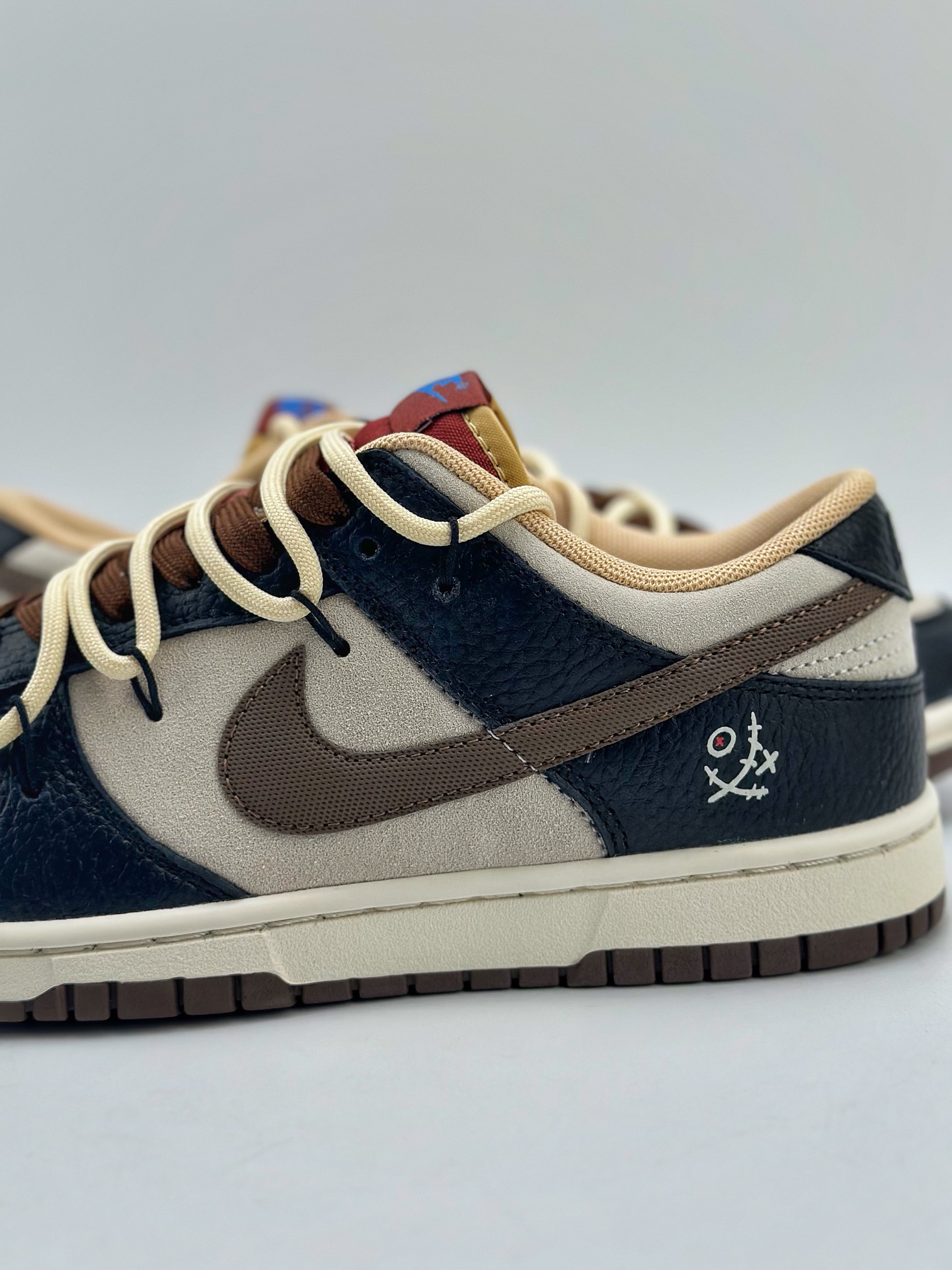 260 Nike SB Dunk Low ”Mars Stone” 黑纸布偶 摩卡棕 DR9704-200