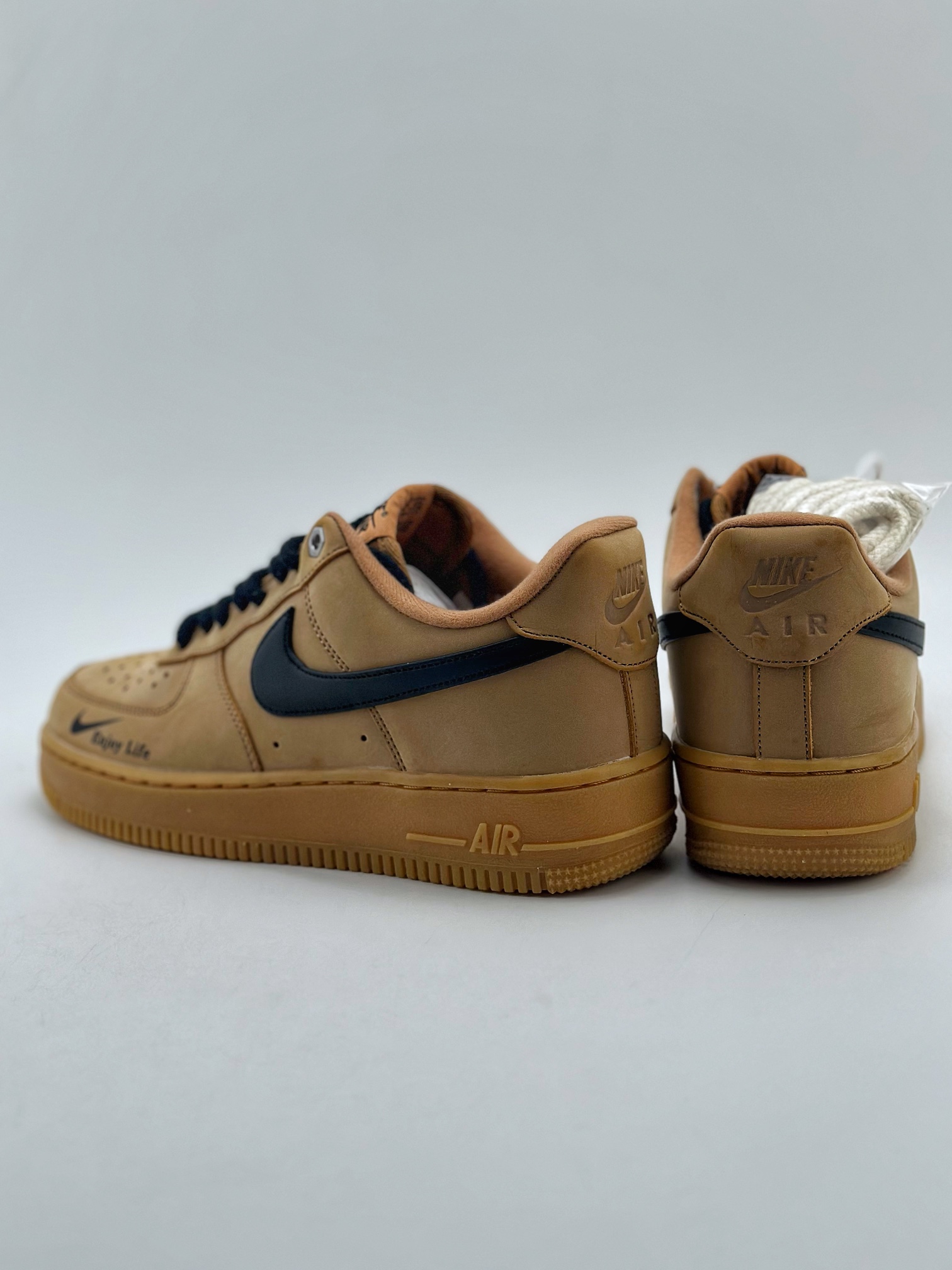 240 Nike Air Force 1 Low 07 FZ7372-200