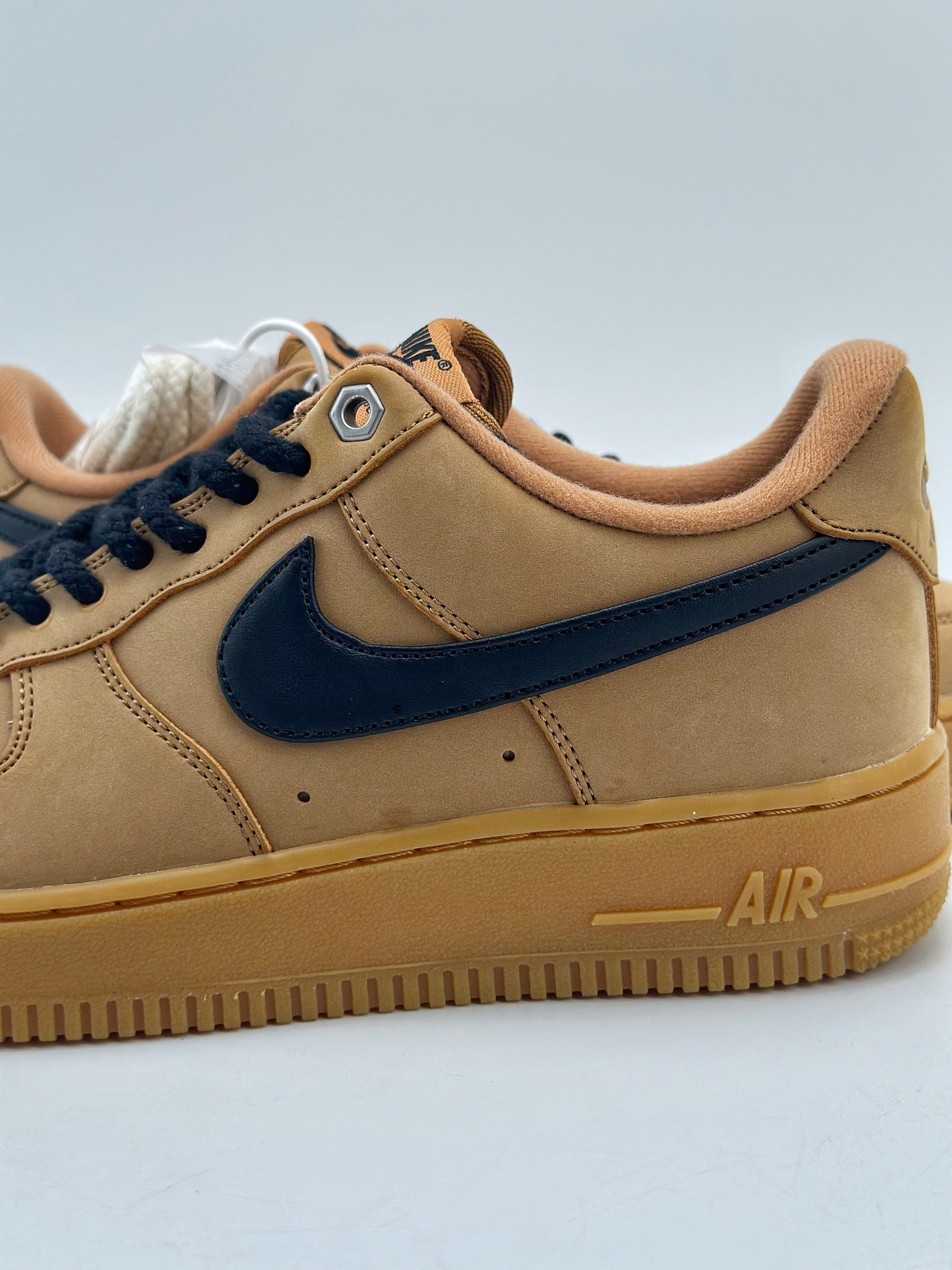 240 Nike Air Force 1 Low 07 FZ7372-200