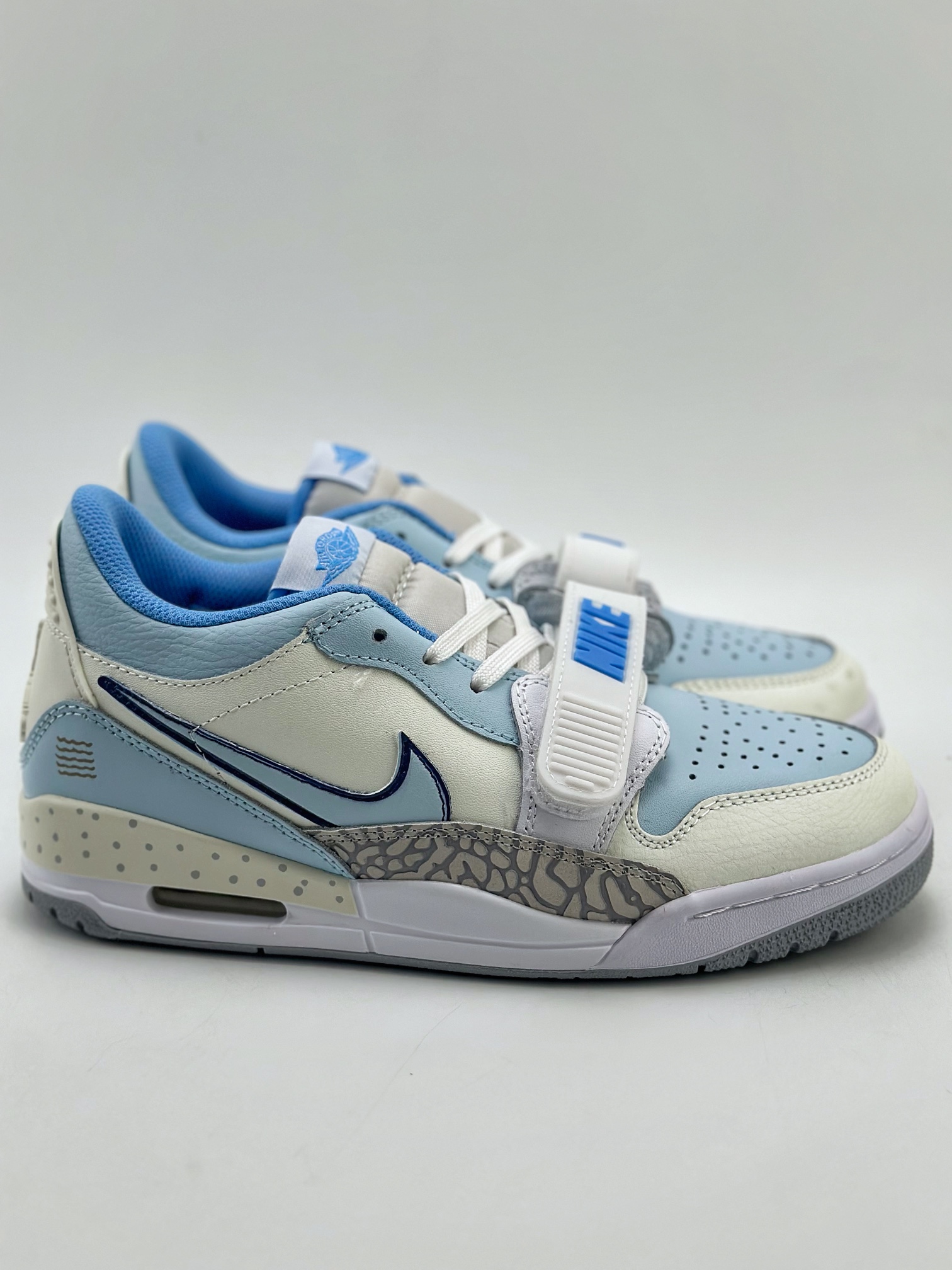 270 Air Jordan Legacy 312 Low 蓝耶饼干 白蓝  FJ7223-141