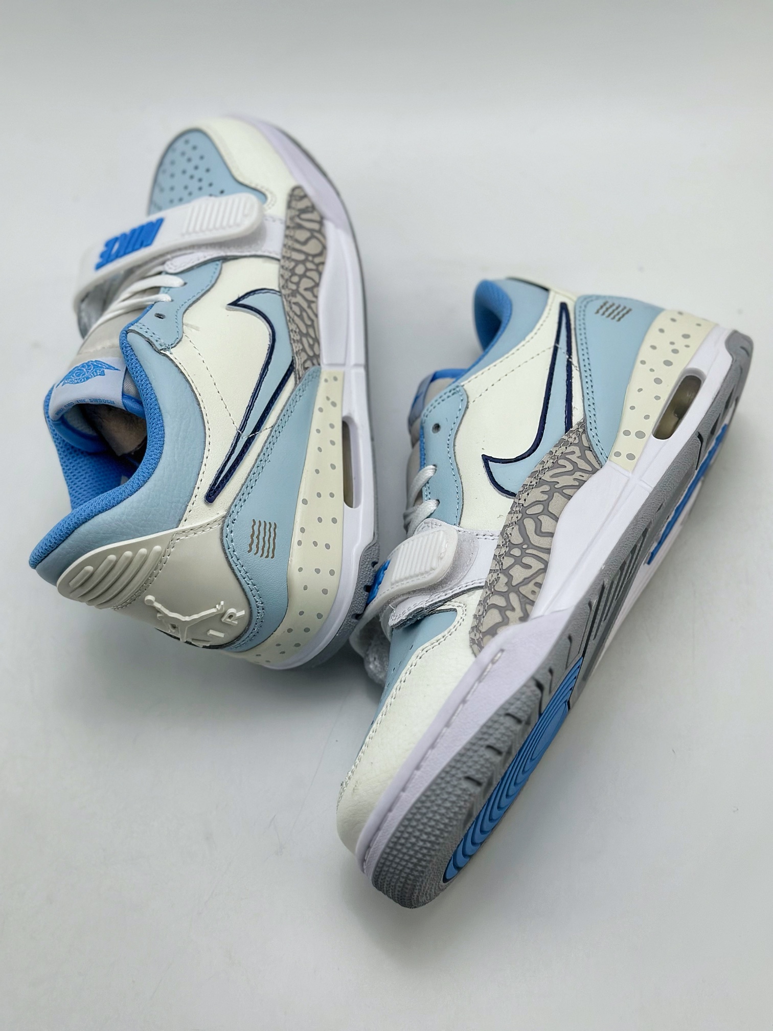 270 Air Jordan Legacy 312 Low 蓝耶饼干 白蓝  FJ7223-141