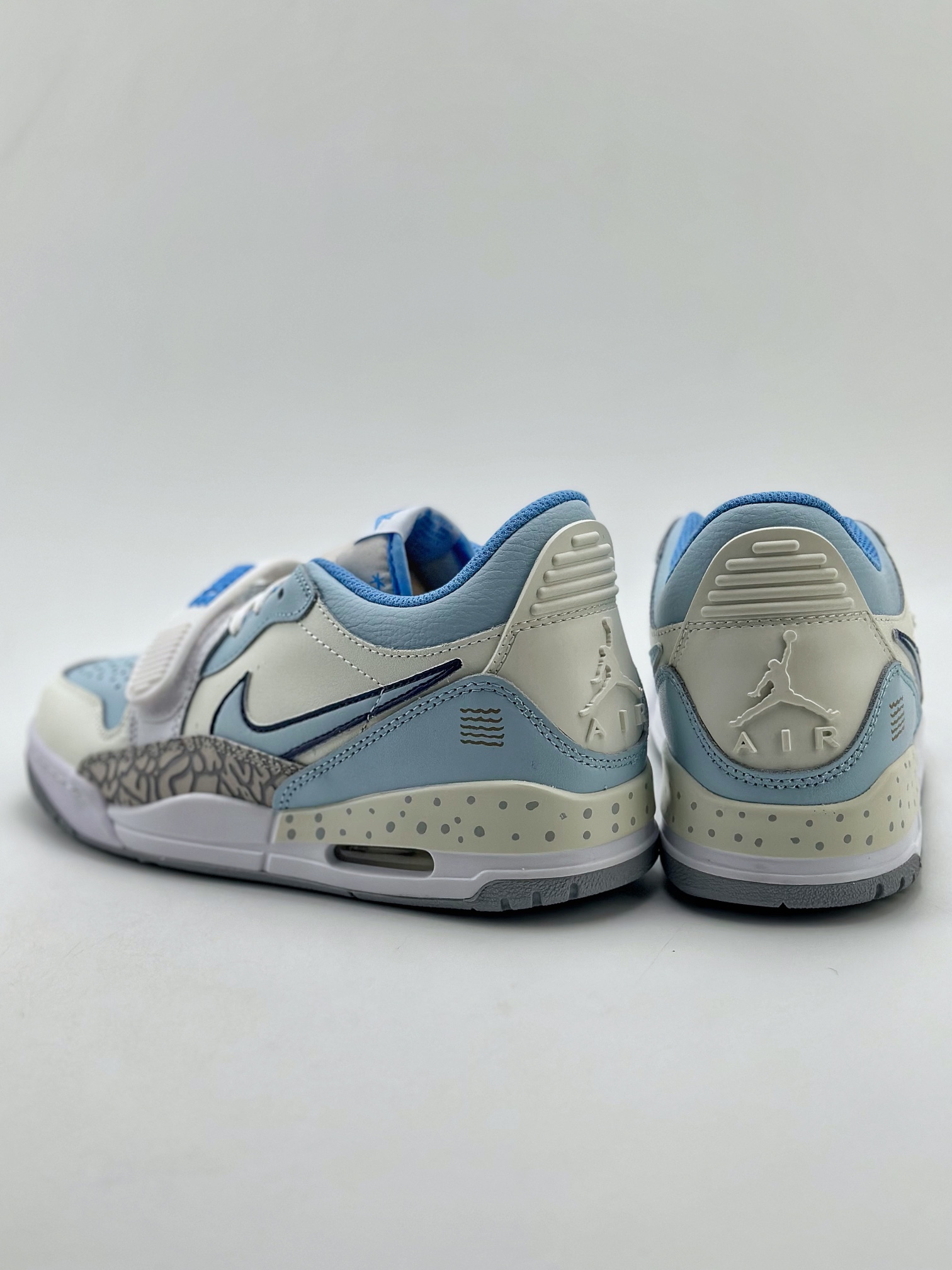 270 Air Jordan Legacy 312 Low 蓝耶饼干 白蓝  FJ7223-141