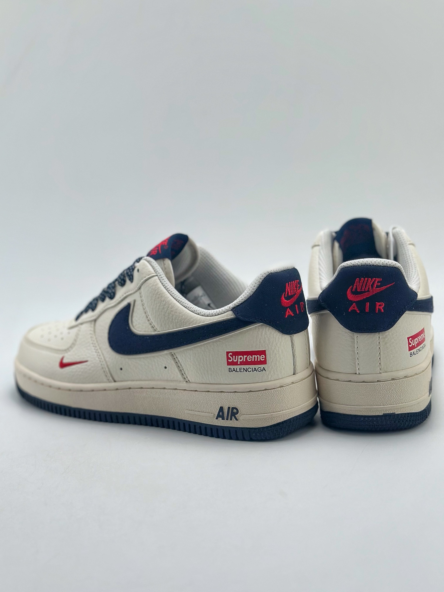 220 Nike Air Force 1 Low 07 x Supreme x Balenciaga 白蓝满天星