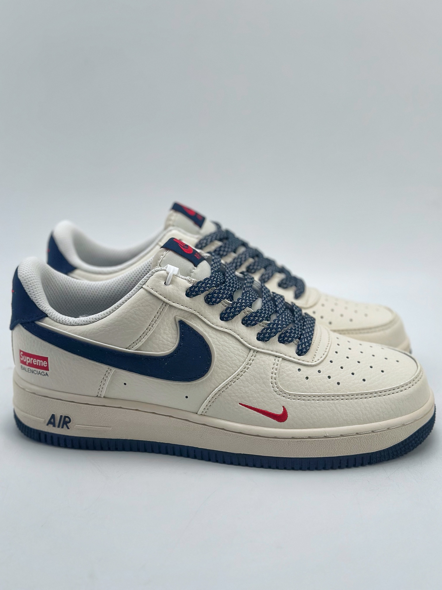 220 Nike Air Force 1 Low 07 x Supreme x Balenciaga 白蓝满天星