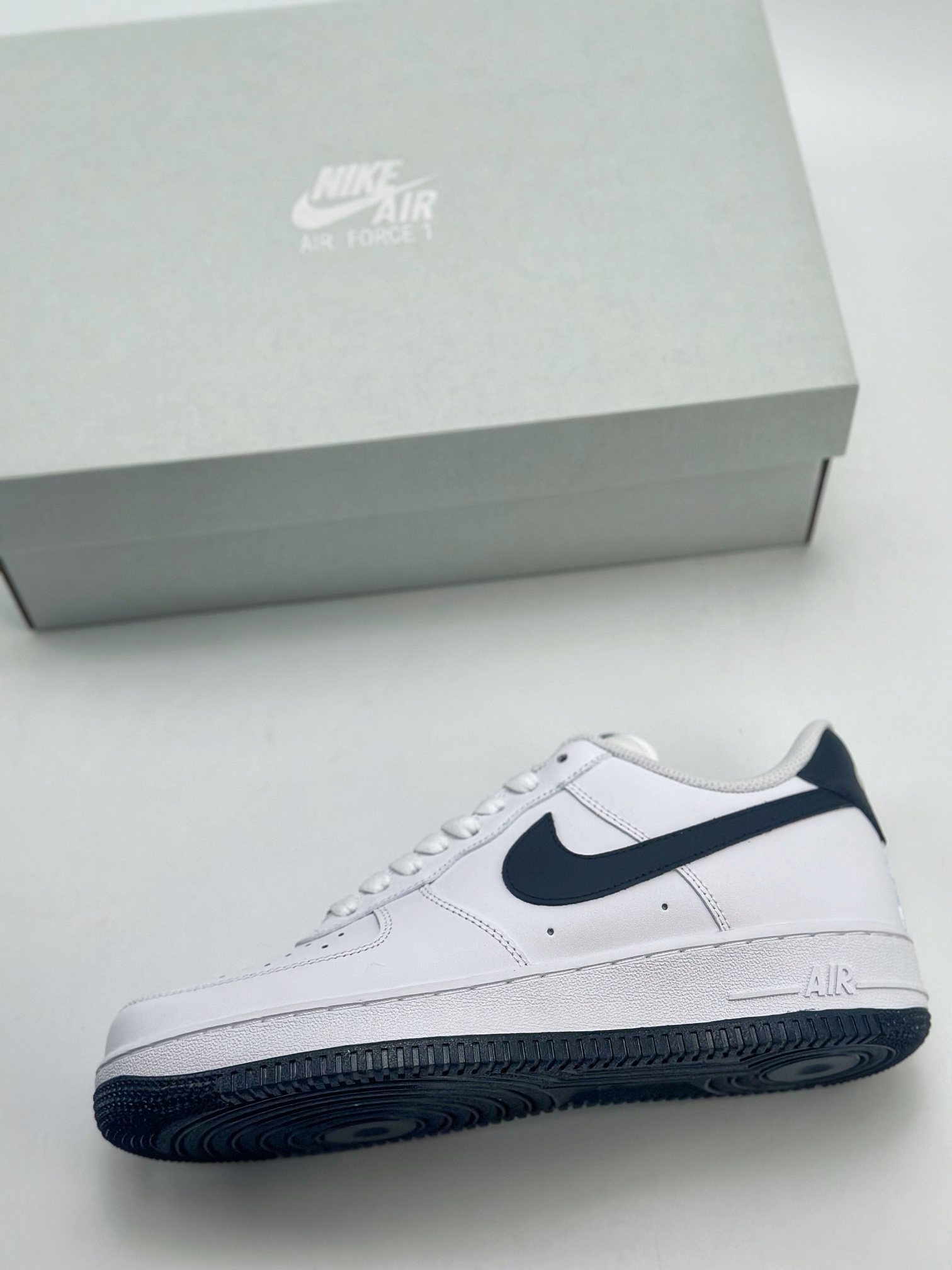 200 Nike Air Force 1 Low 07 黑白 FQ4296-101