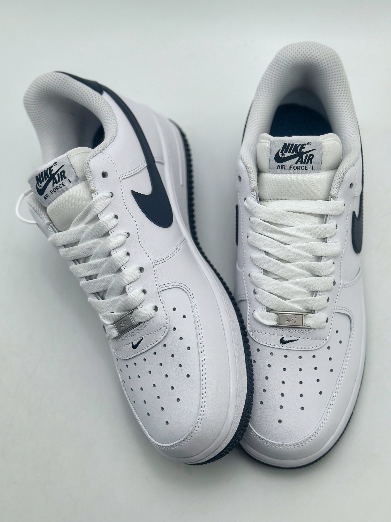 200 Nike Air Force 1 Low 07 黑白 FQ4296-101