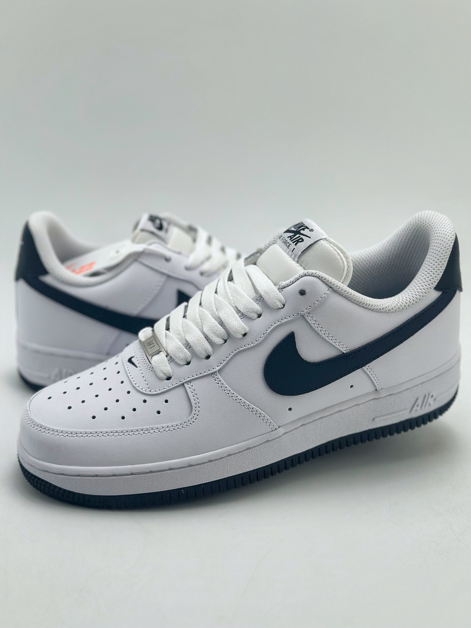 200 Nike Air Force 1 Low 07 黑白 FQ4296-101