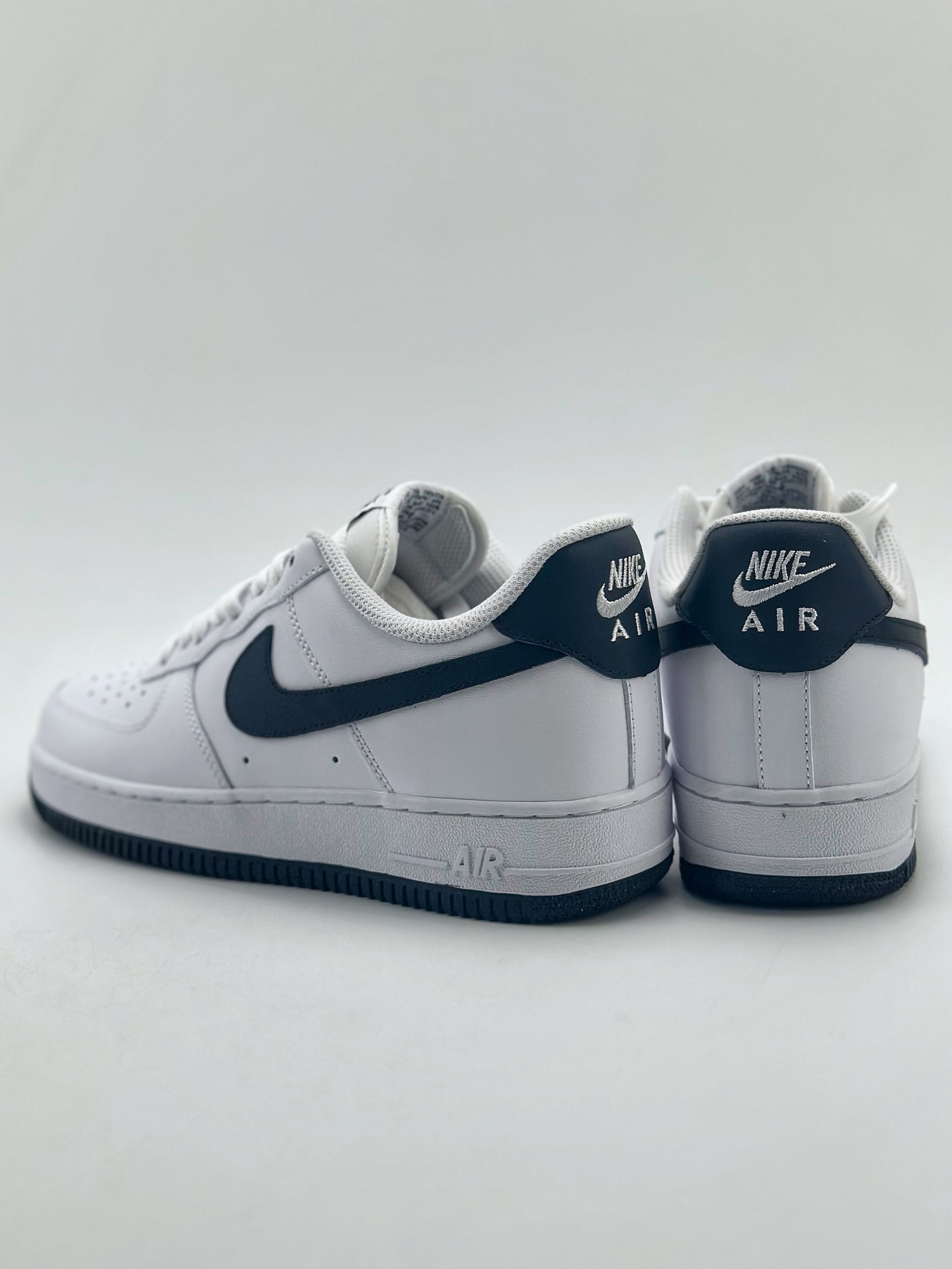 200 Nike Air Force 1 Low 07 黑白 FQ4296-101