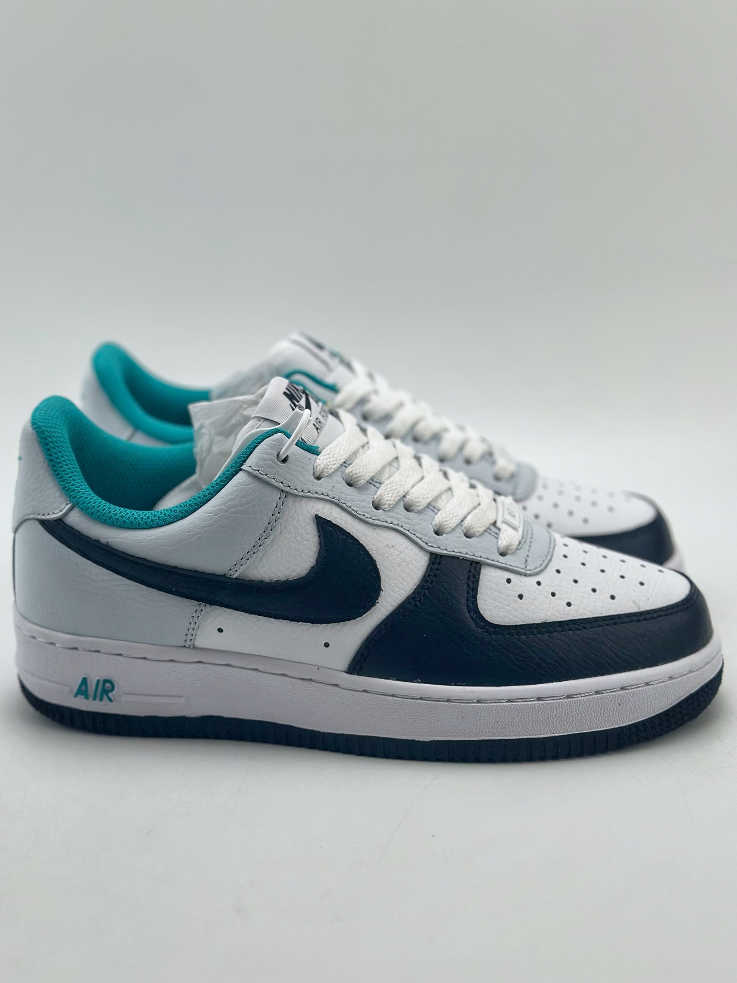 200 Nike Air Force 1 Low 07 白黑青 JH5778-985