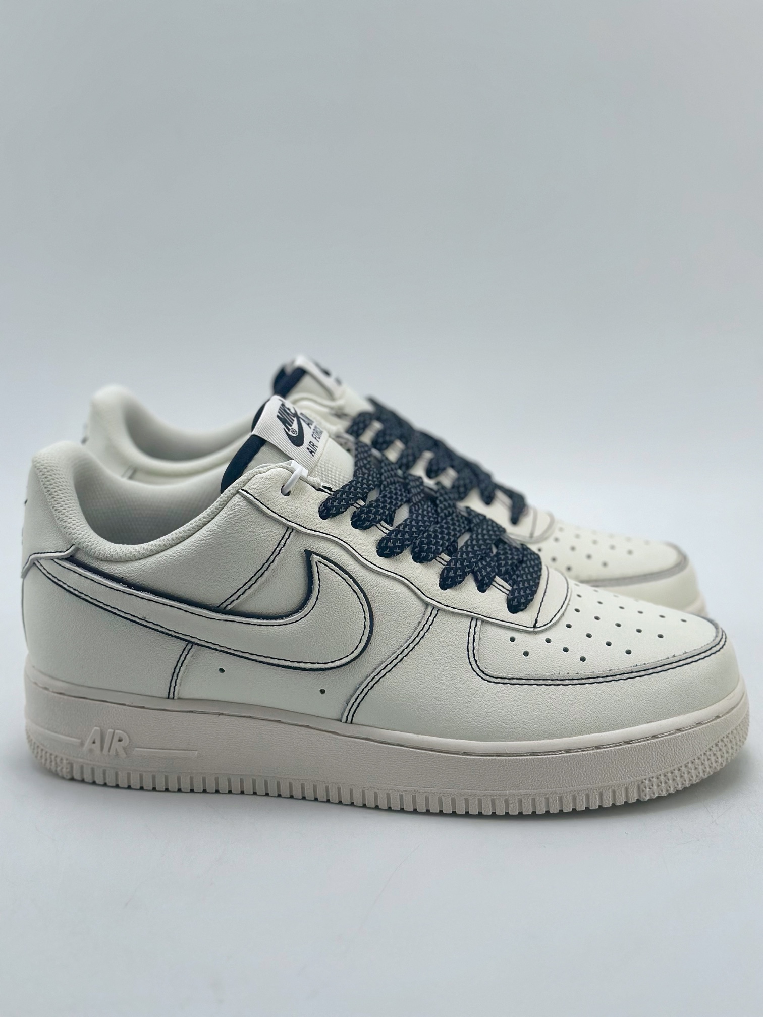 200 Nike Air Force 1 Low 07 白黑缝线 315122-808