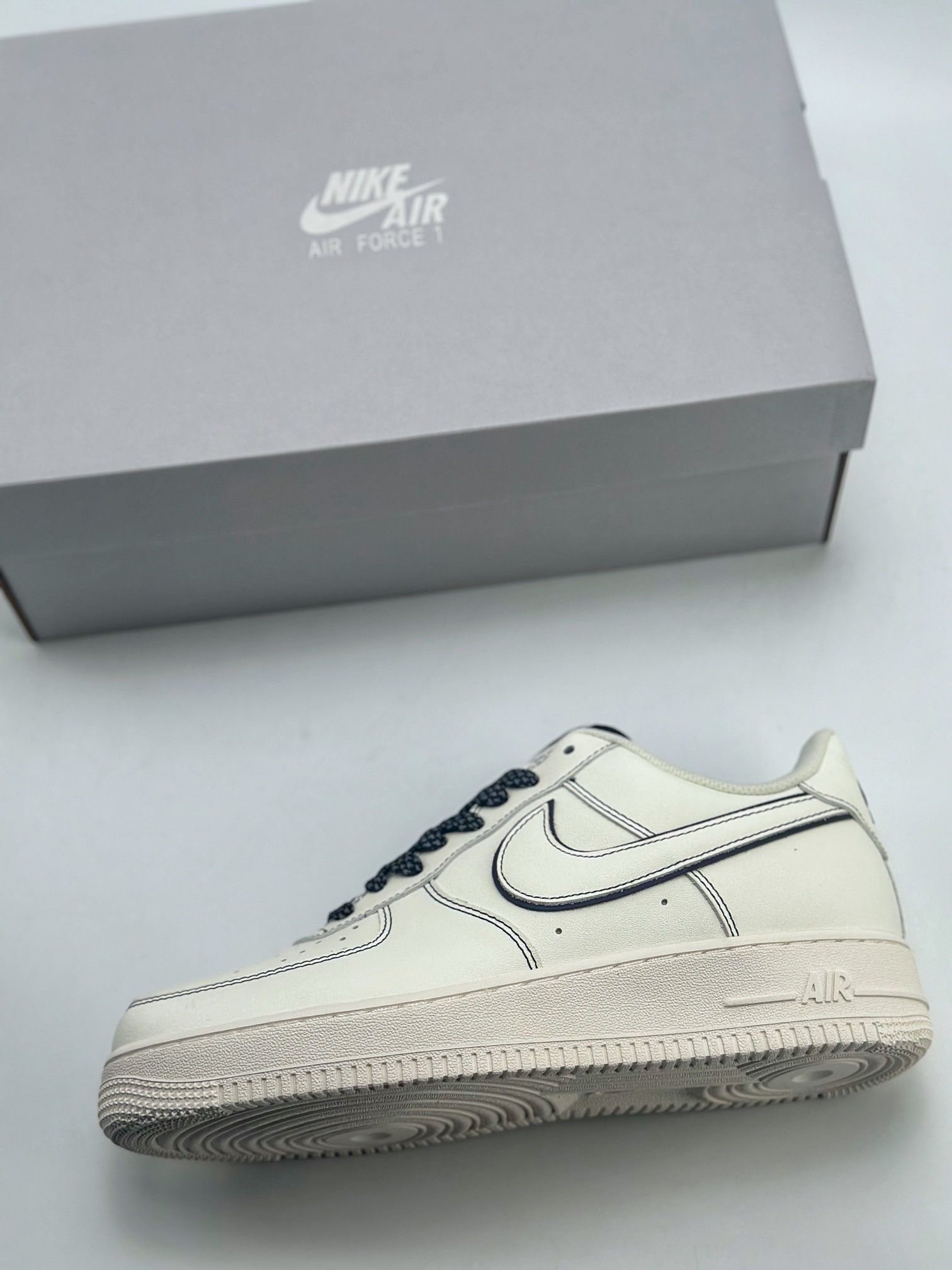 200 Nike Air Force 1 Low 07 白黑缝线 315122-808