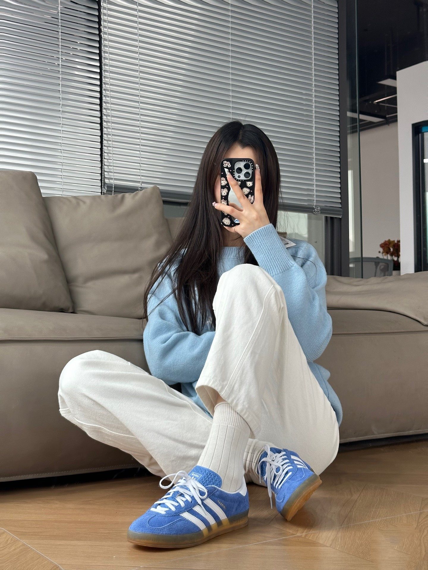 MiniCost Shoe 5
