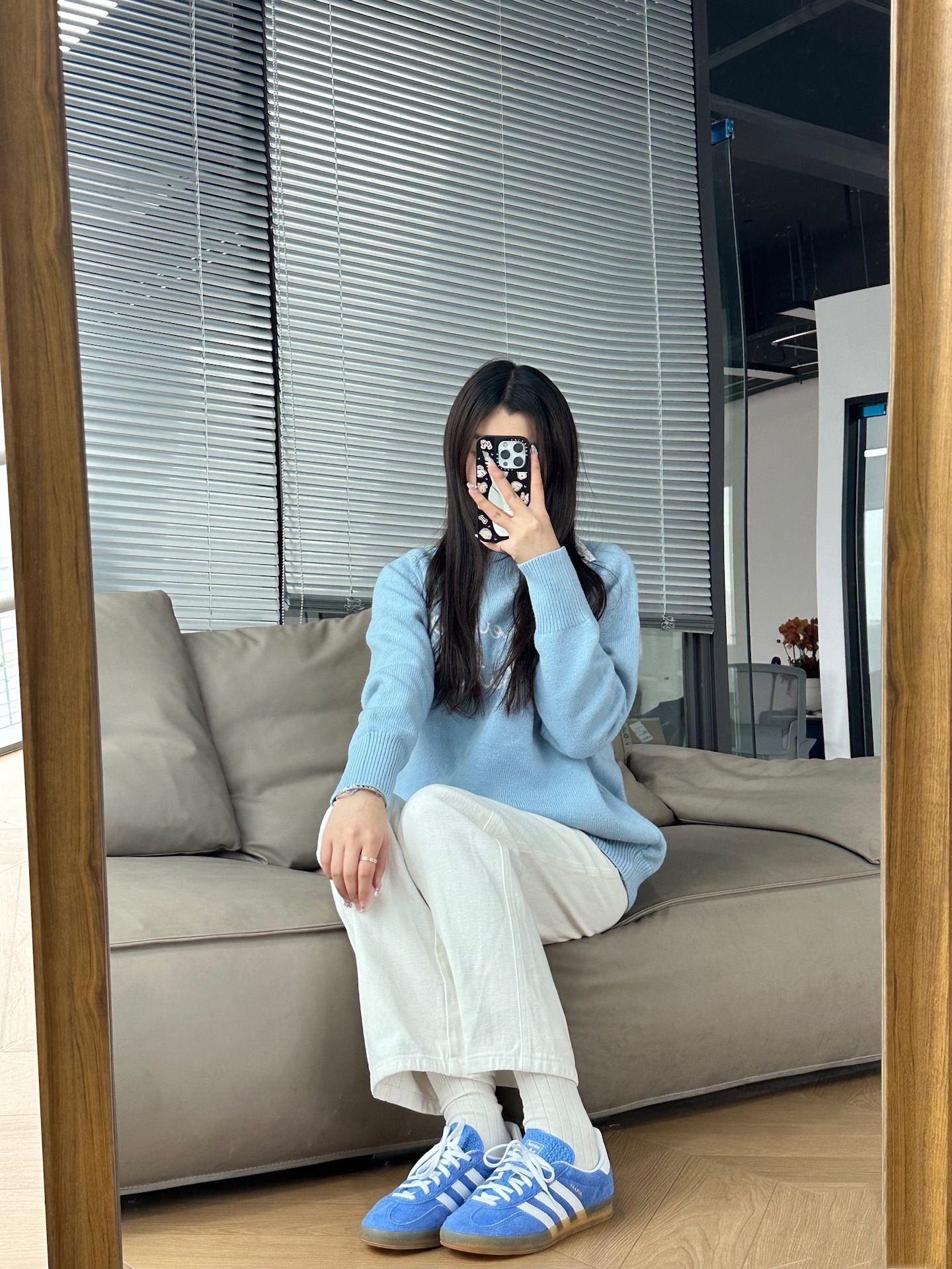 MiniCost Shoe 6