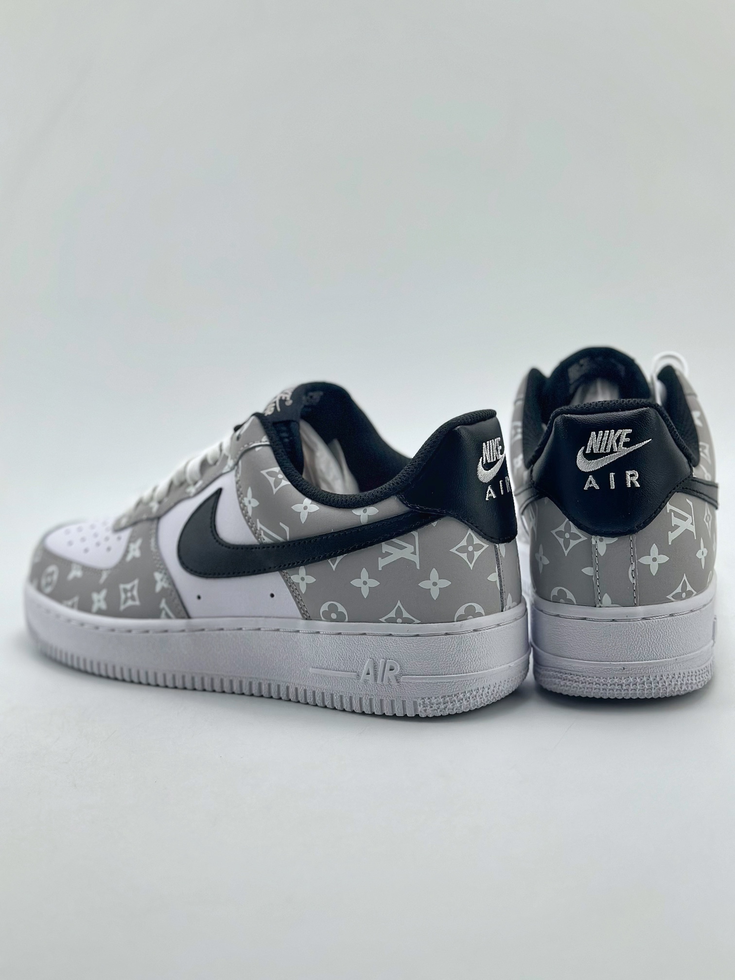 240 Nike Air Force 1 Low 07 x Louis Vuitton 白灰印花 BQ8988-108