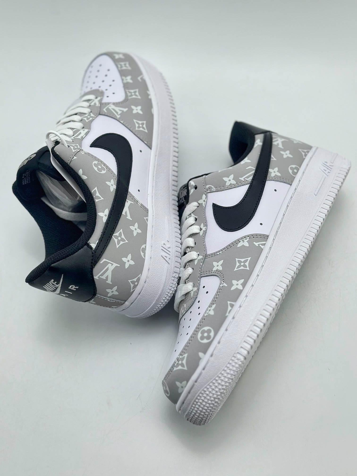 240 Nike Air Force 1 Low 07 x Louis Vuitton 白灰印花 BQ8988-108