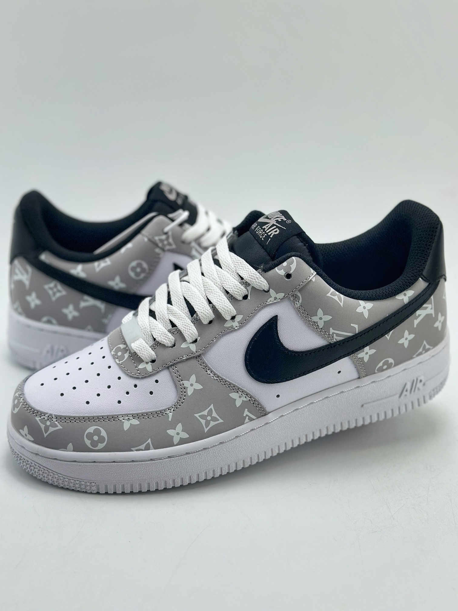 240 Nike Air Force 1 Low 07 x Louis Vuitton 白灰印花 BQ8988-108