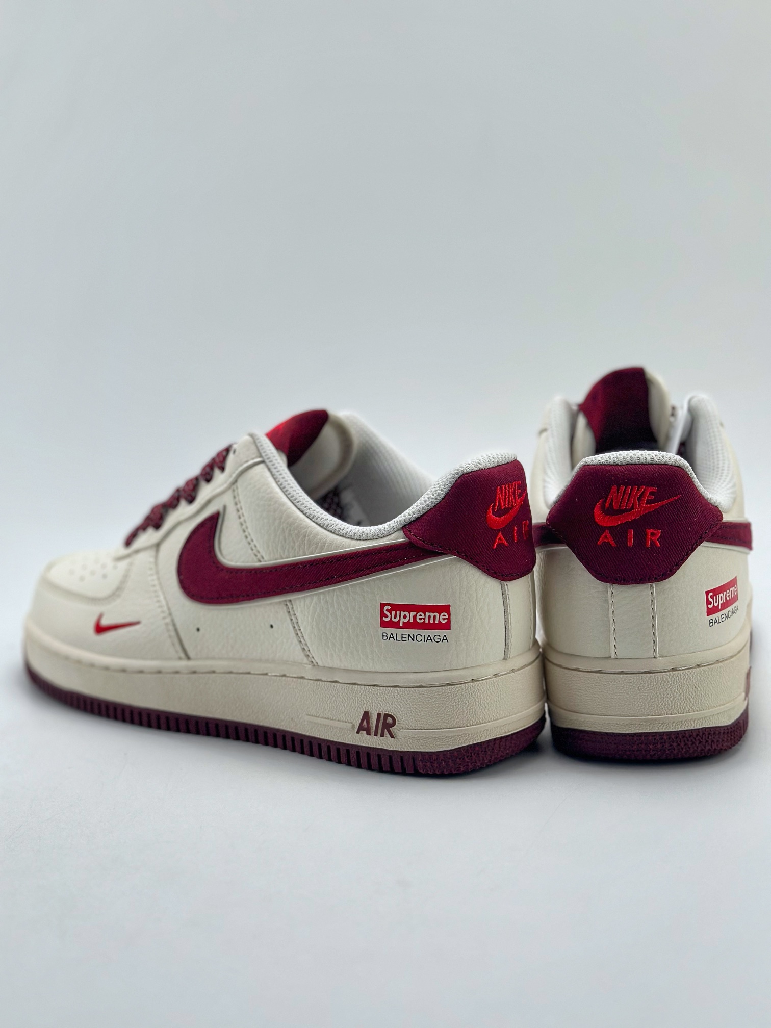 220 Nike Air Force 1 Low 07 x Supreme x Balenciaga 白酒红满天星