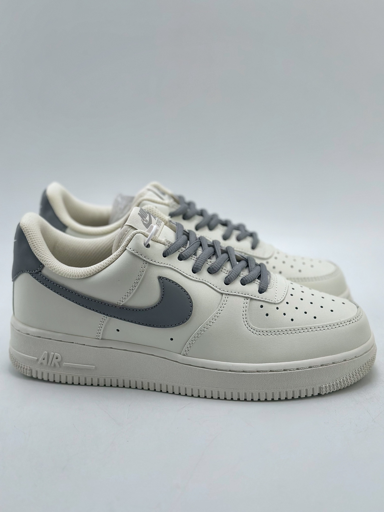 200 Nike Air Force 1 Low 07 米白烟灰 CQ5059-222